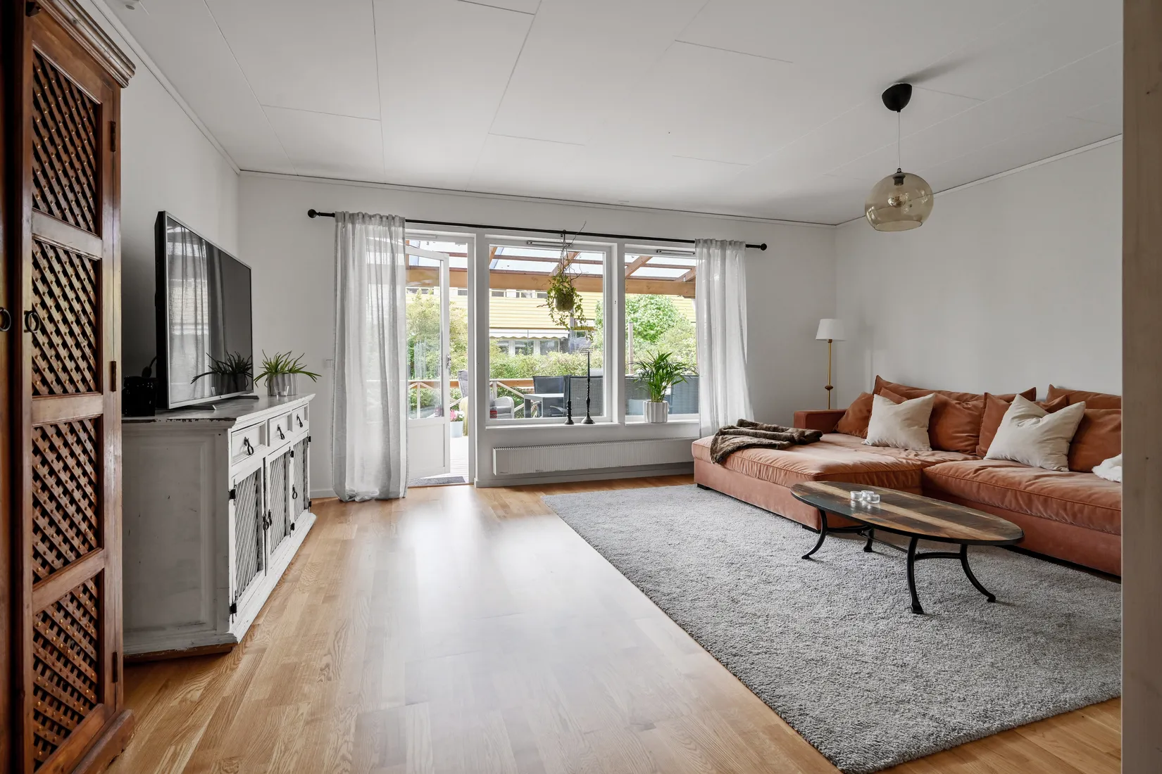 Radhus, Björkvallavägen 77A, Centralt, Upplands Väsby