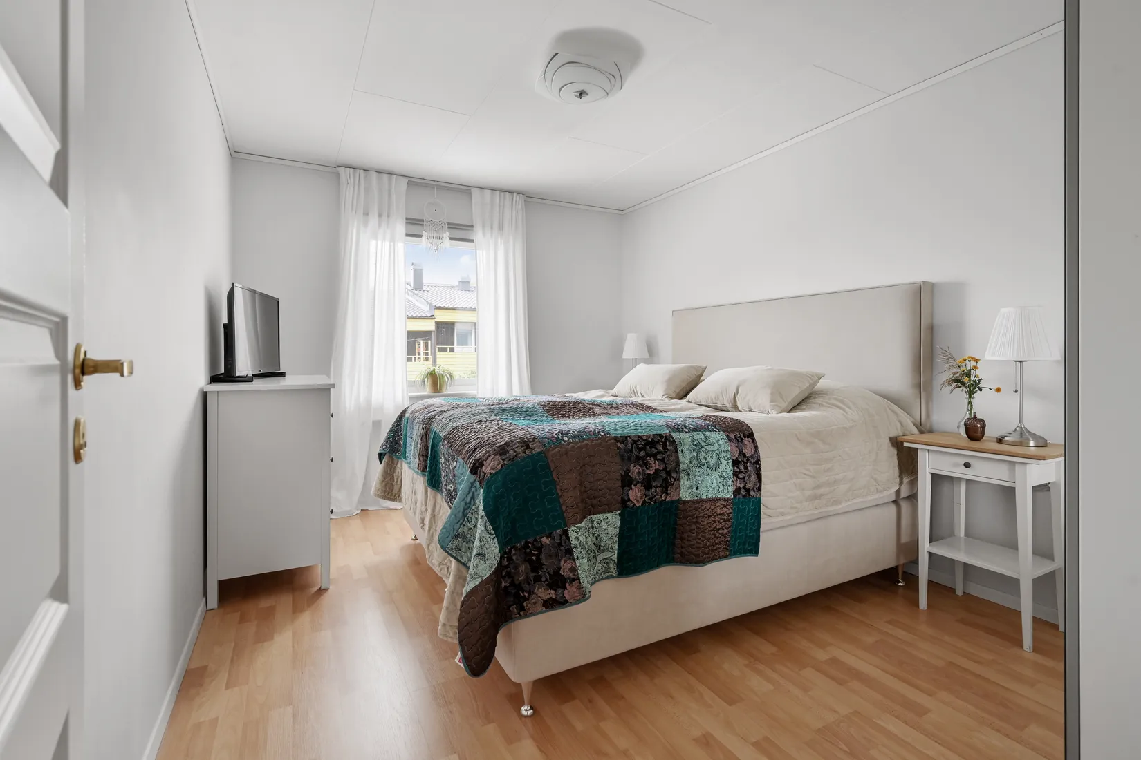 Radhus, Björkvallavägen 77A, Centralt, Upplands Väsby