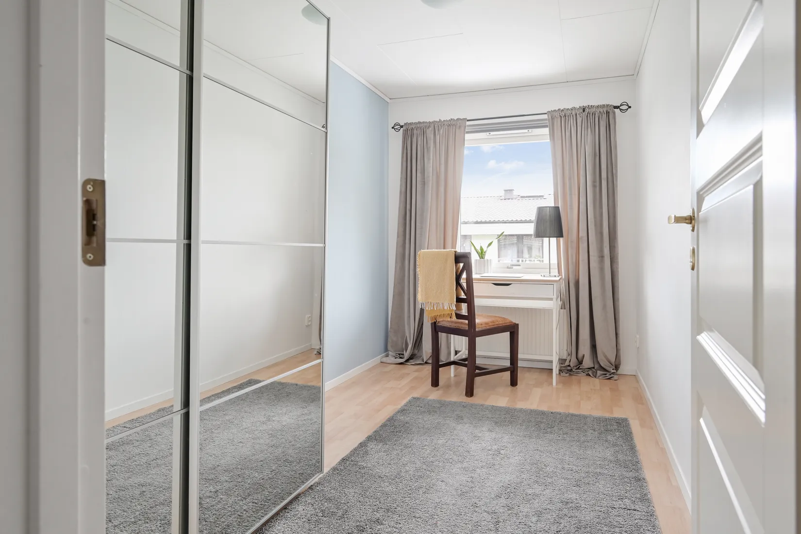 Radhus, Björkvallavägen 77A, Centralt, Upplands Väsby