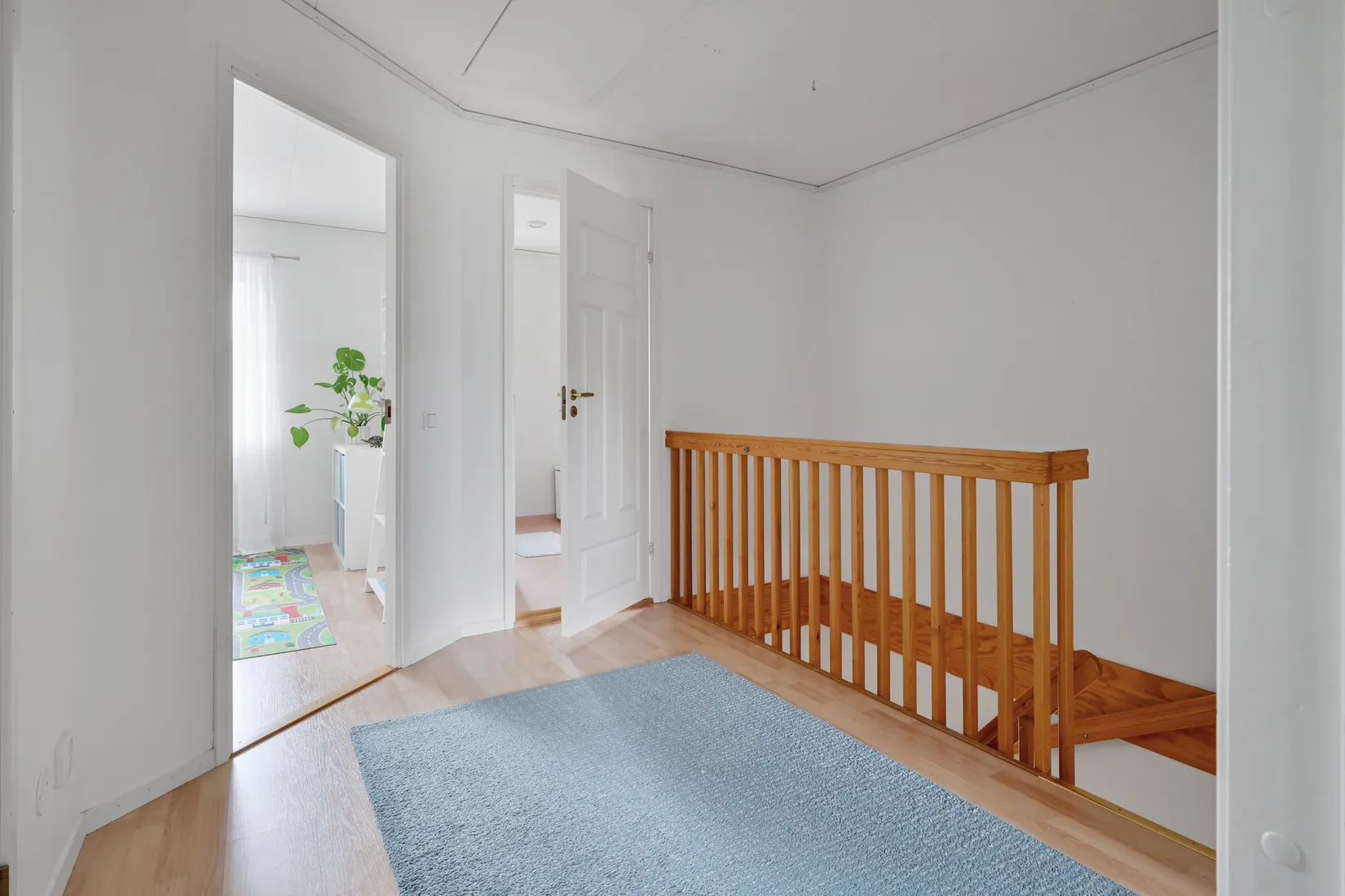 Radhus, Björkvallavägen 77A, Centralt, Upplands Väsby