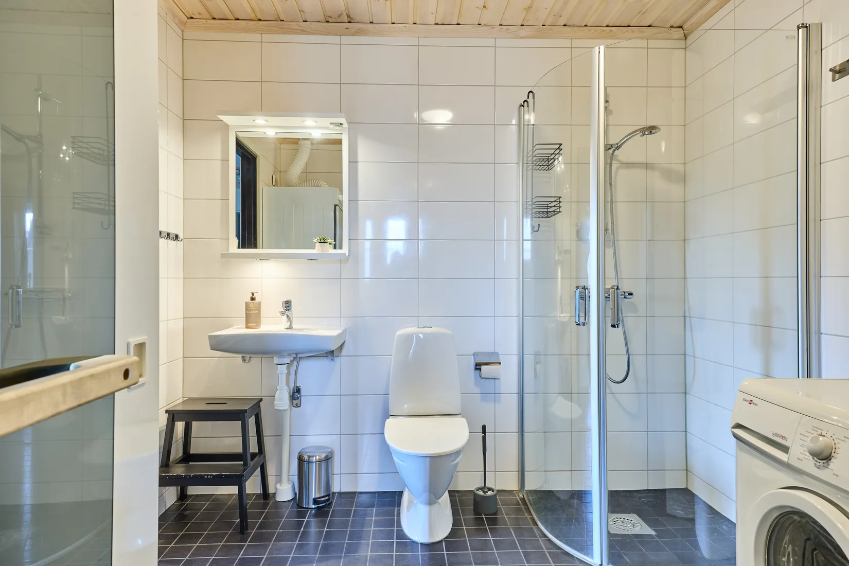 Radhus, Granvägen 7A, Storhogna, Berg