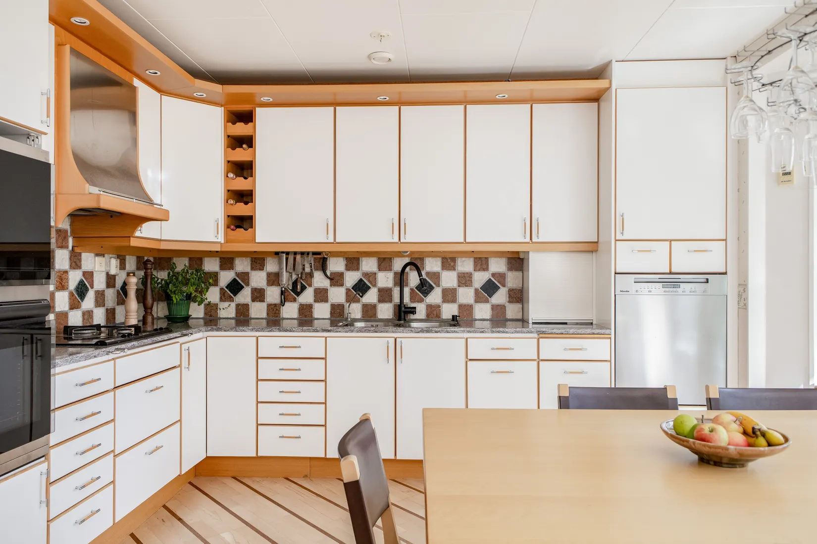 Villa, Kornknarrsvägen 4, Haga, Enköping