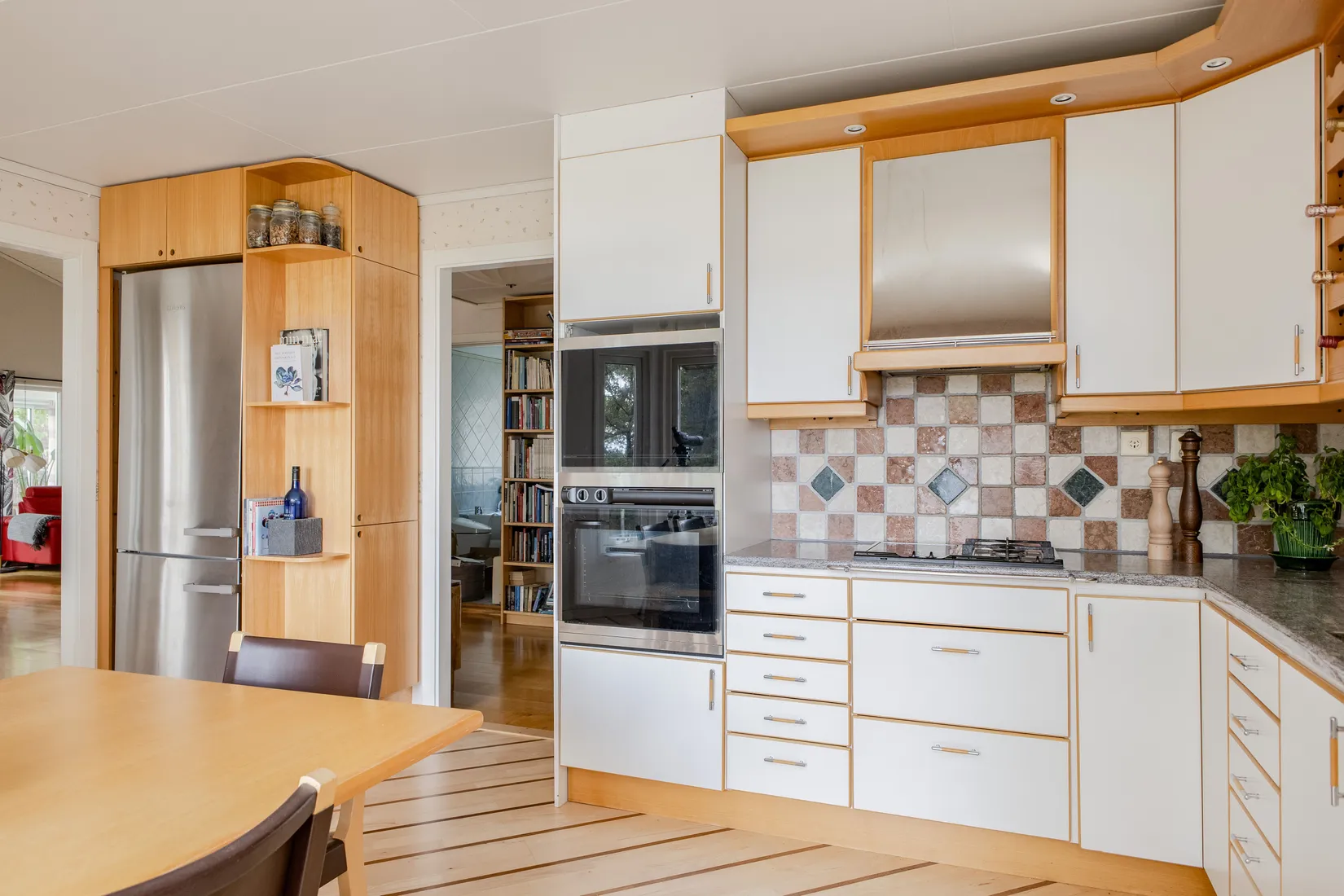 Villa, Kornknarrsvägen 4, Haga, Enköping
