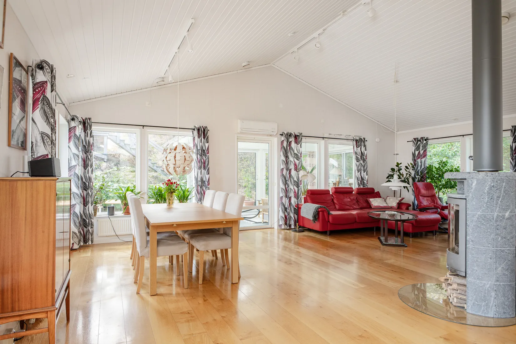 Villa, Kornknarrsvägen 4, Haga, Enköping