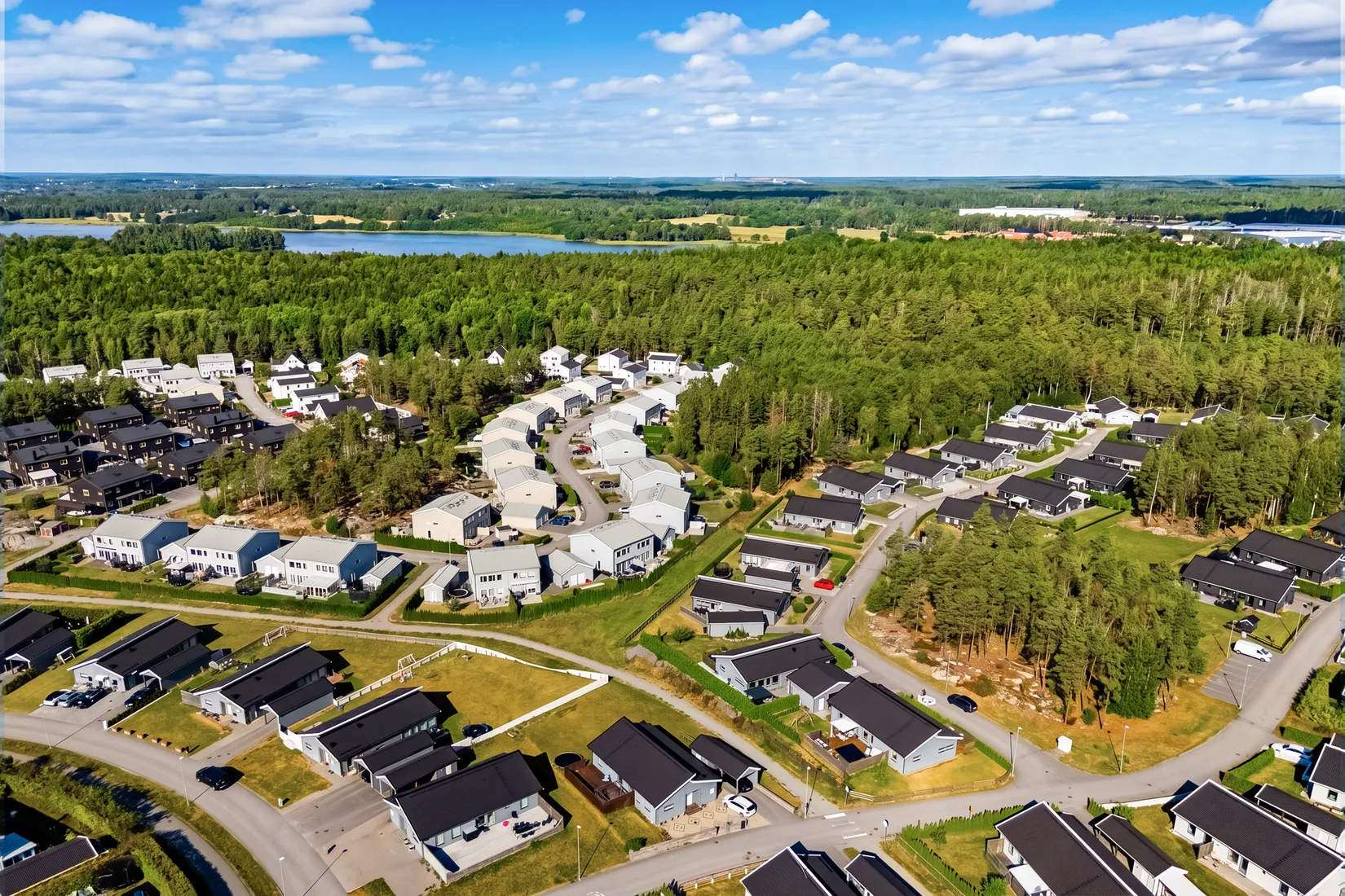 Villa, Tibble skogsväg 54, Kungsängen/Norrboda, Upplands-Bro