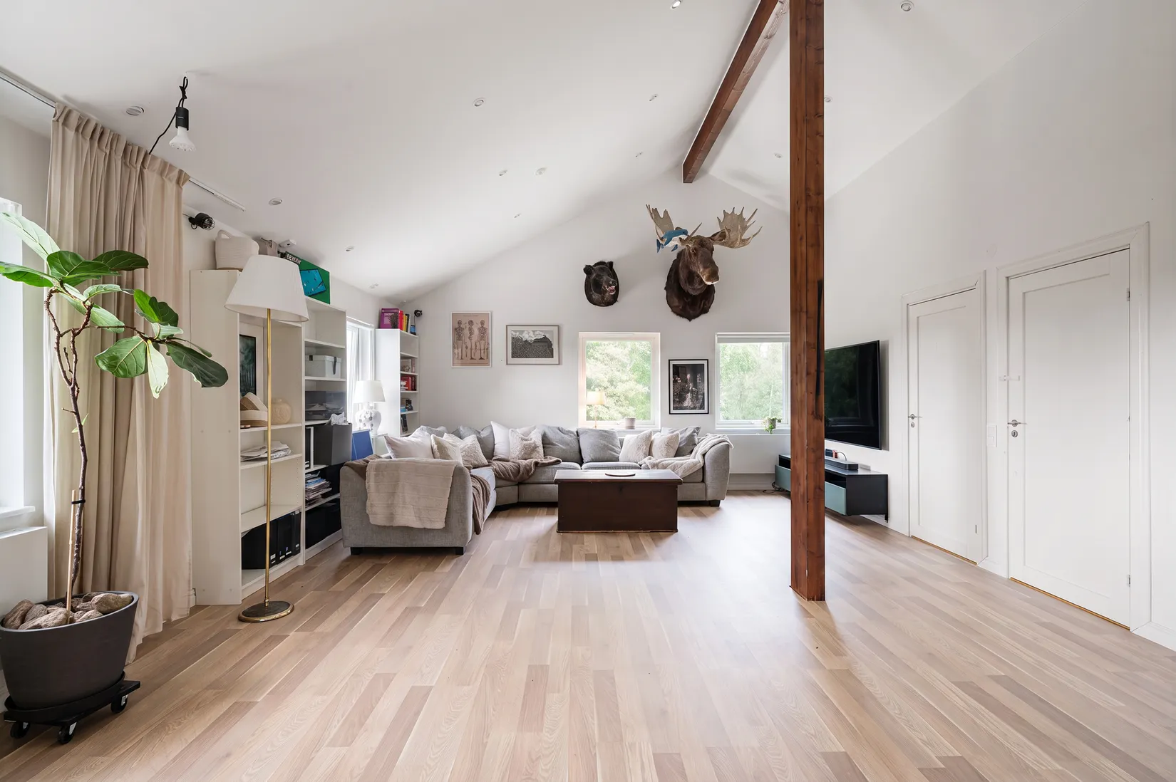 Villa, Husbyvägen 53, Bro/Eriksberg, Upplands-Bro