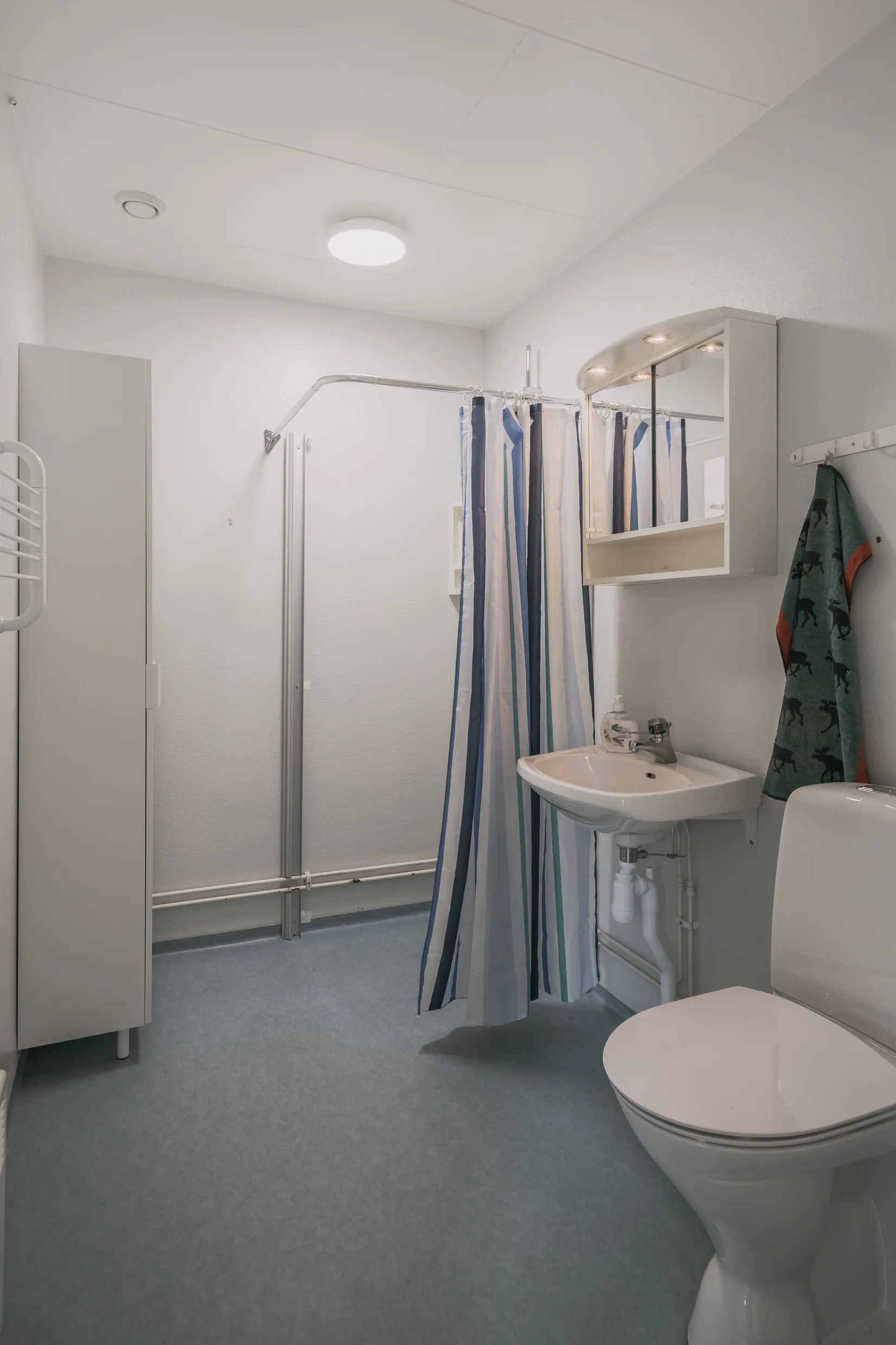 Radhus, Grenvägen 16, Moholm, Töreboda