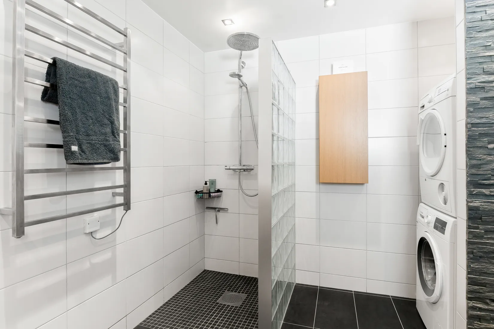 Radhus, Konvaljstigen 4, Ekerö Lundhagen, Ekerö