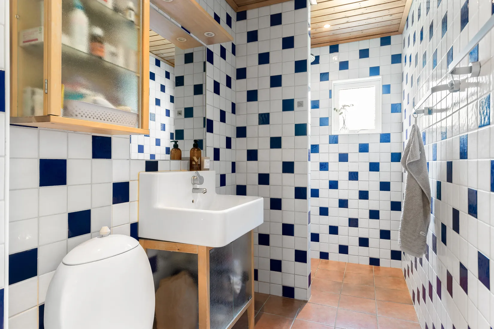 Radhus, Konvaljstigen 4, Ekerö Lundhagen, Ekerö