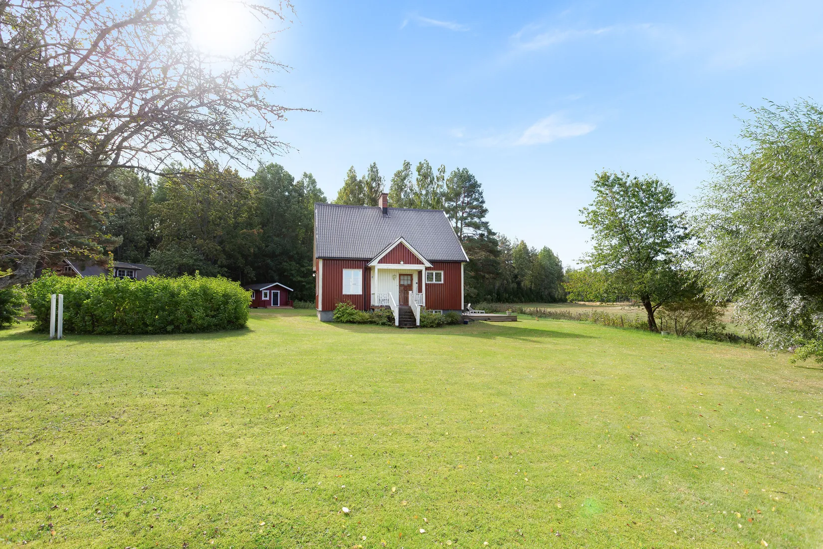 Villa, Åsundatorpvägen 421 + 423, Segerstad, Karlstad