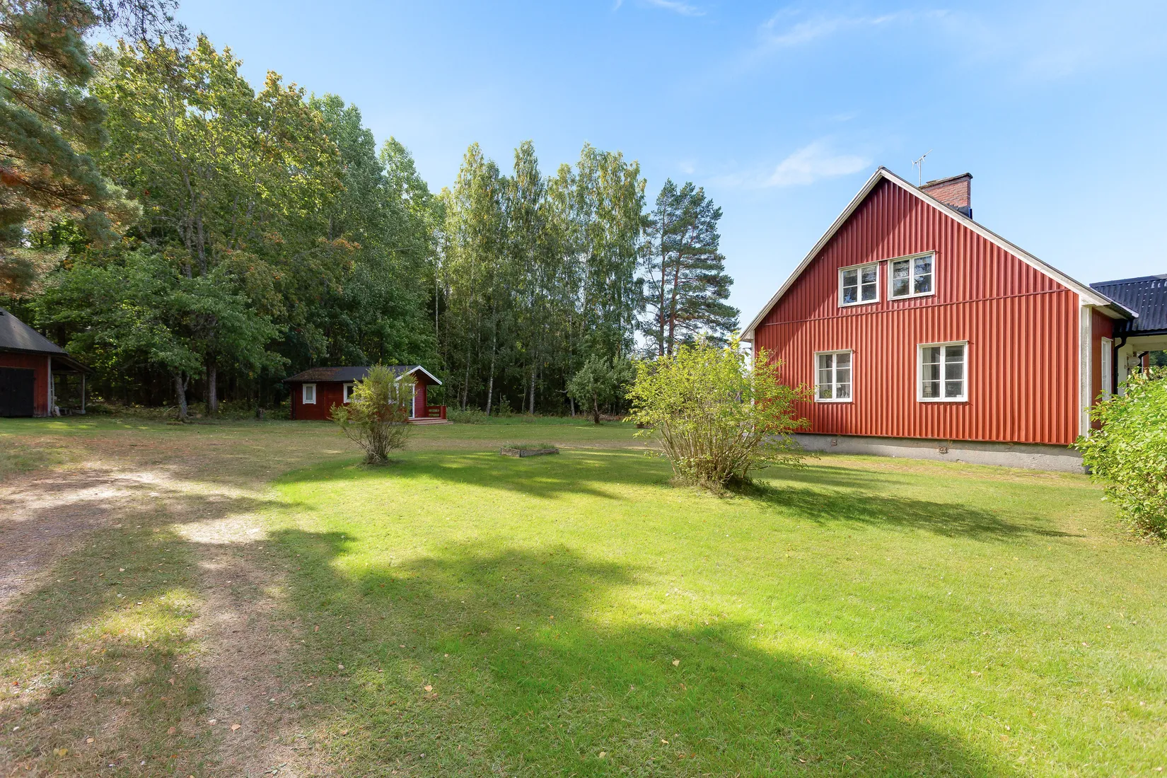 Villa, Åsundatorpvägen 421 + 423, Segerstad, Karlstad