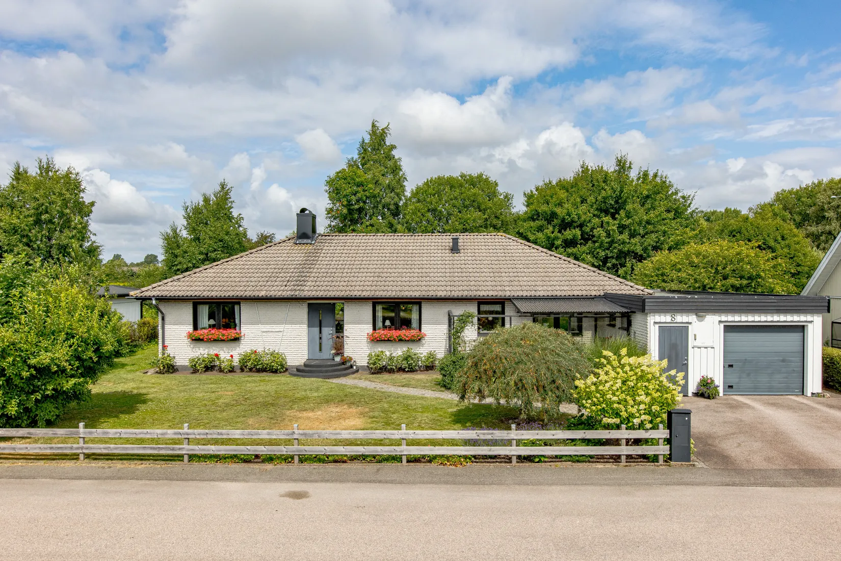 Villa, Kringelvägen 8, Fajans/Nyby Gärde, Falkenberg