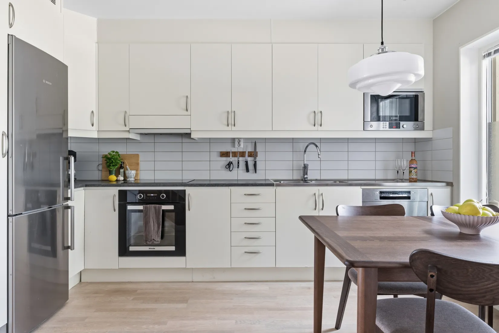 Radhus, Ryttmästarvägen 9, Rissne, Sundbyberg