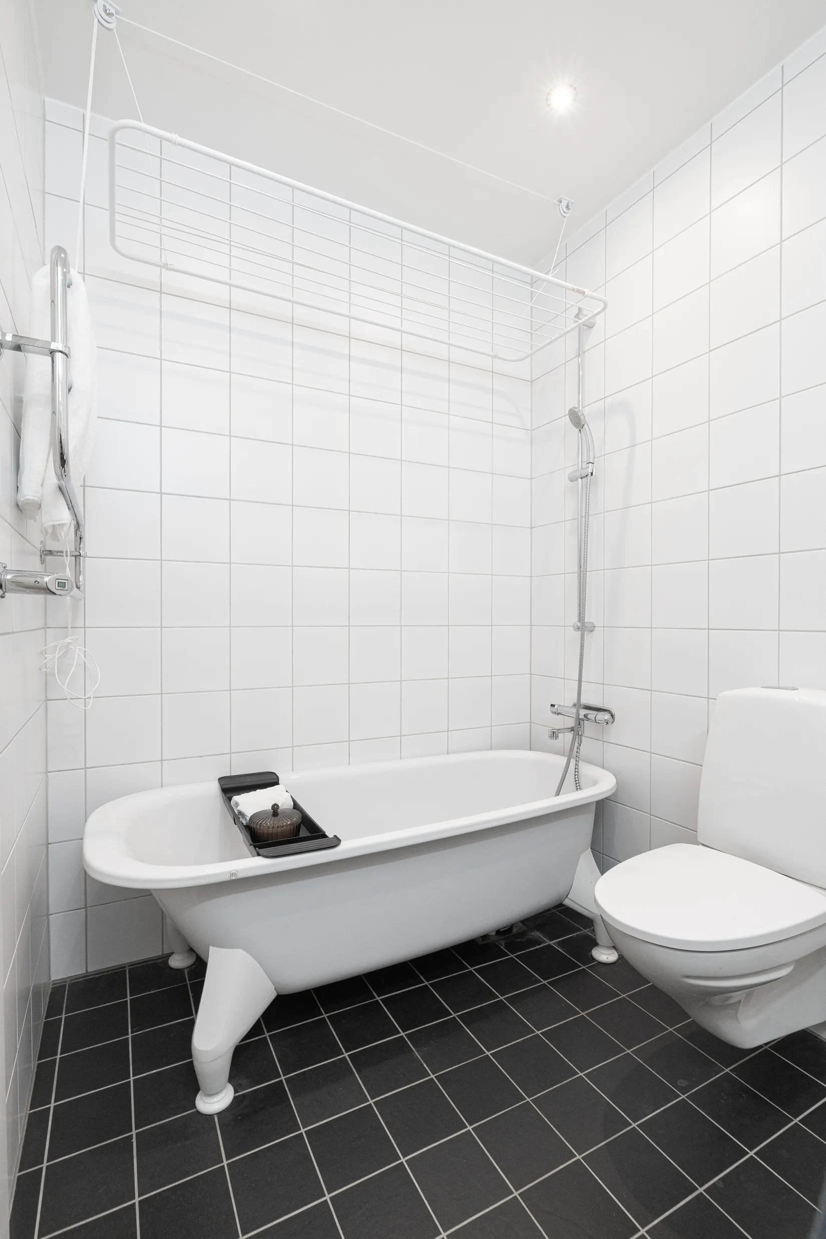 Radhus, Ryttmästarvägen 9, Rissne, Sundbyberg