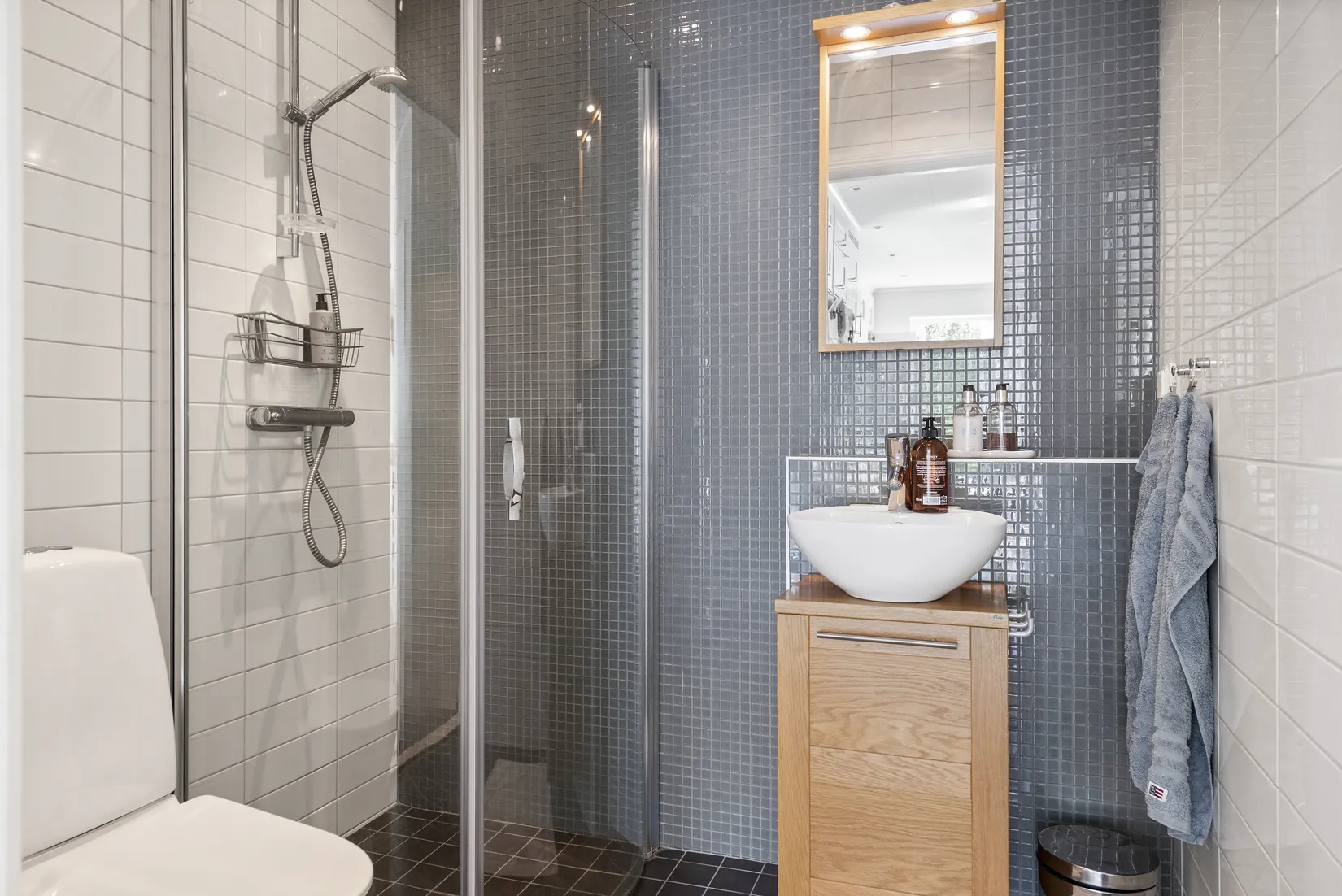 Radhus, Lövbrunnavägen 14, Lövbrunna, Täby