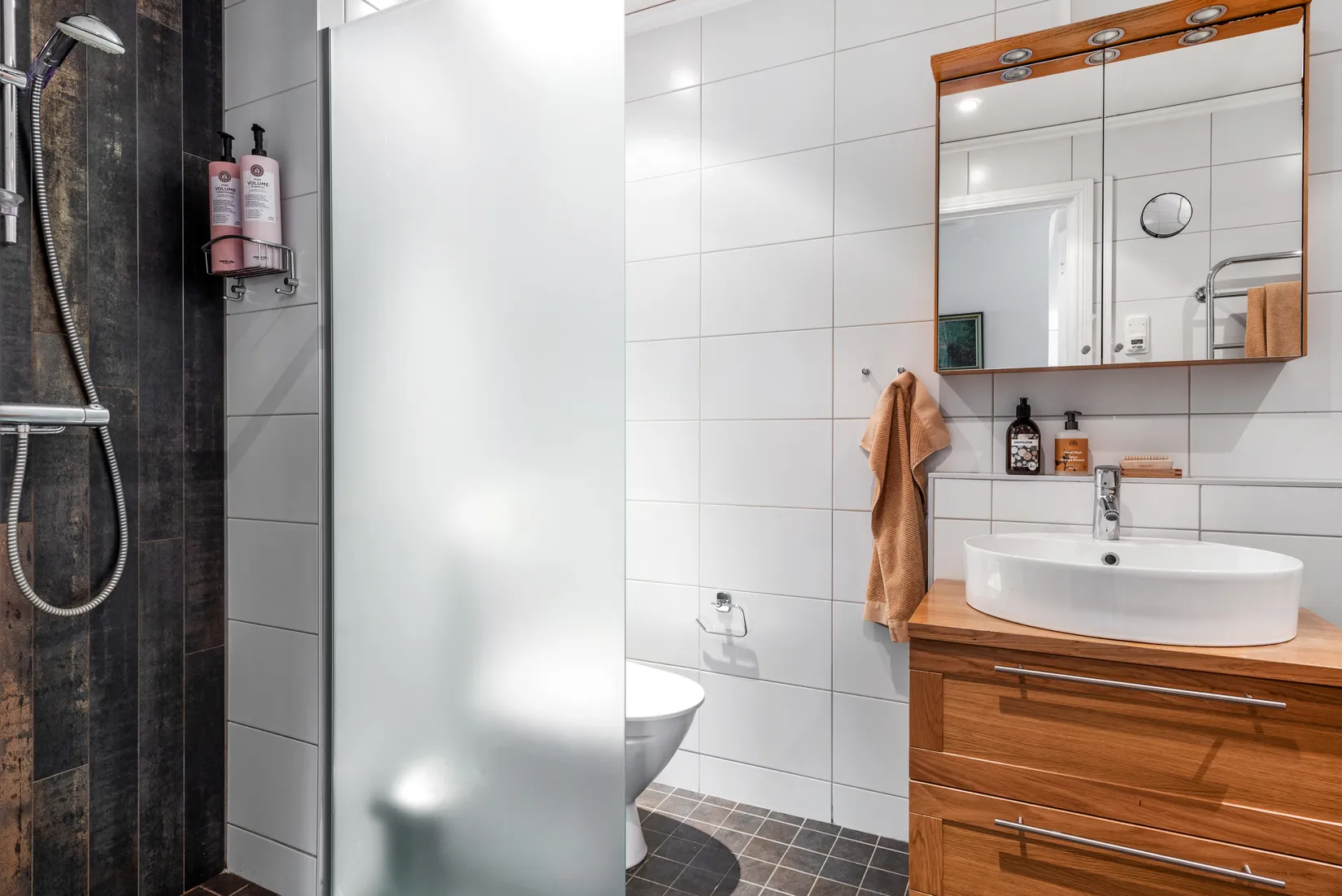 Radhus, Lövbrunnavägen 14, Lövbrunna, Täby