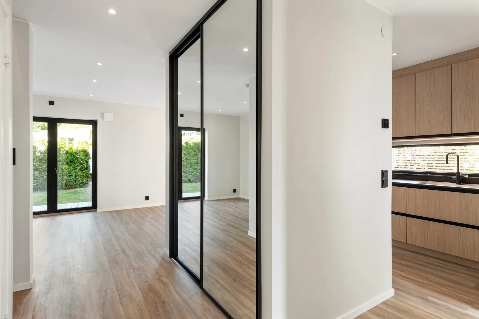 Radhus, Vätövägen 9 C, Centralt - Fågelsången, Norrtälje