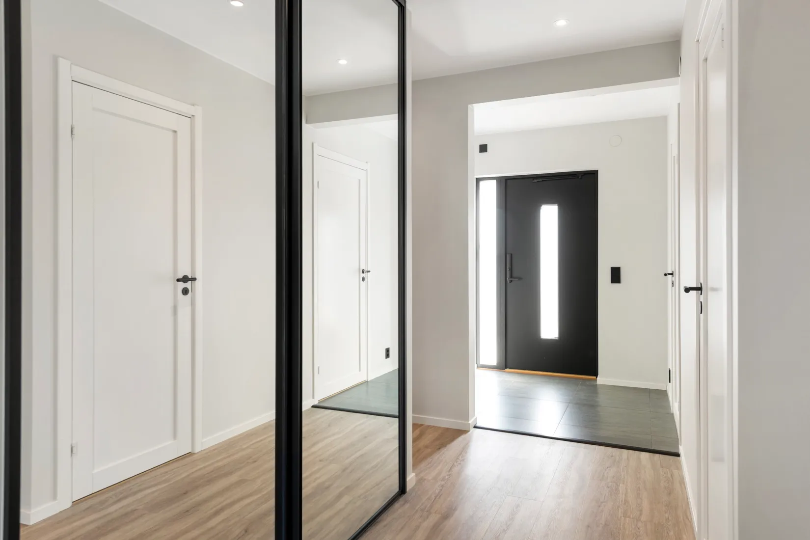 Radhus, Vätövägen 9 C, Centralt - Fågelsången, Norrtälje