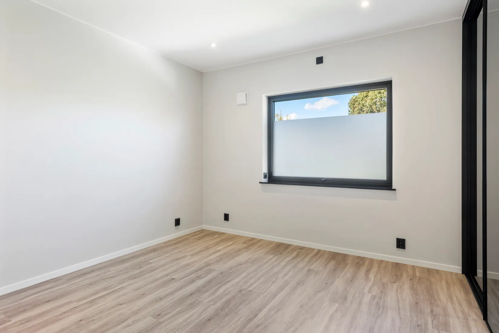 Radhus, Vätövägen 9 C, Centralt - Fågelsången, Norrtälje