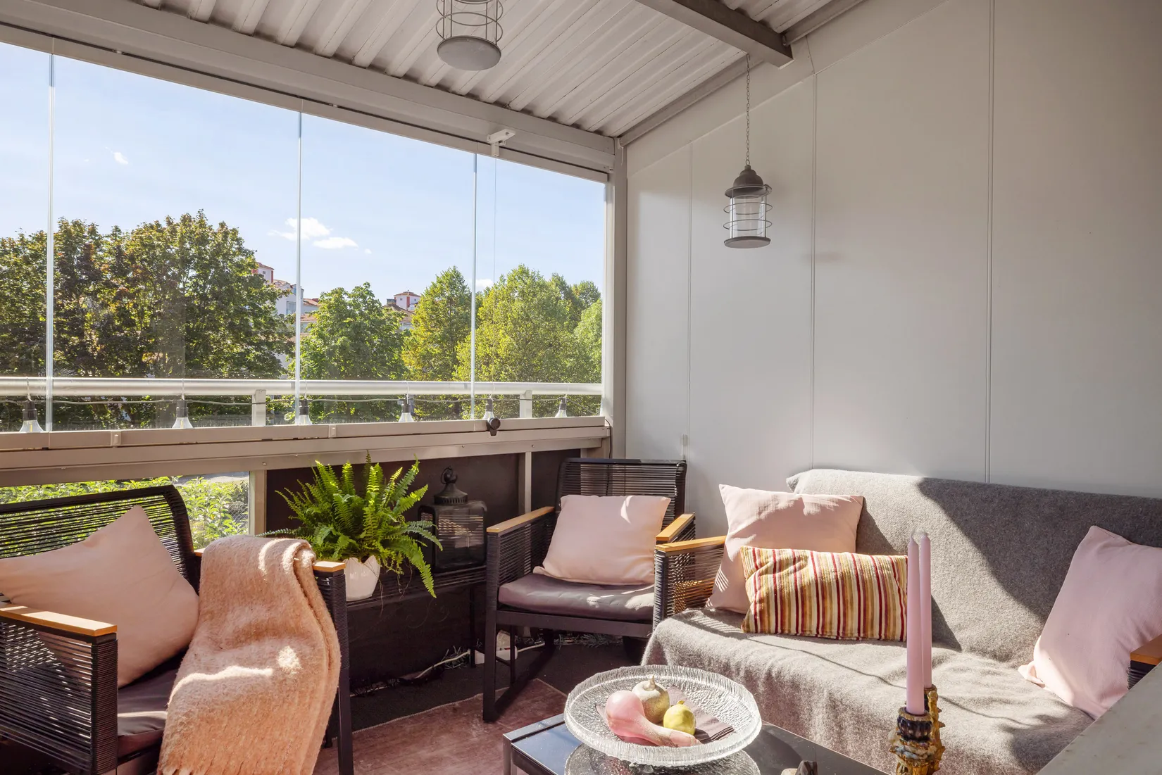Radhus, Trillans väg 16, Jarlaberg, Nacka