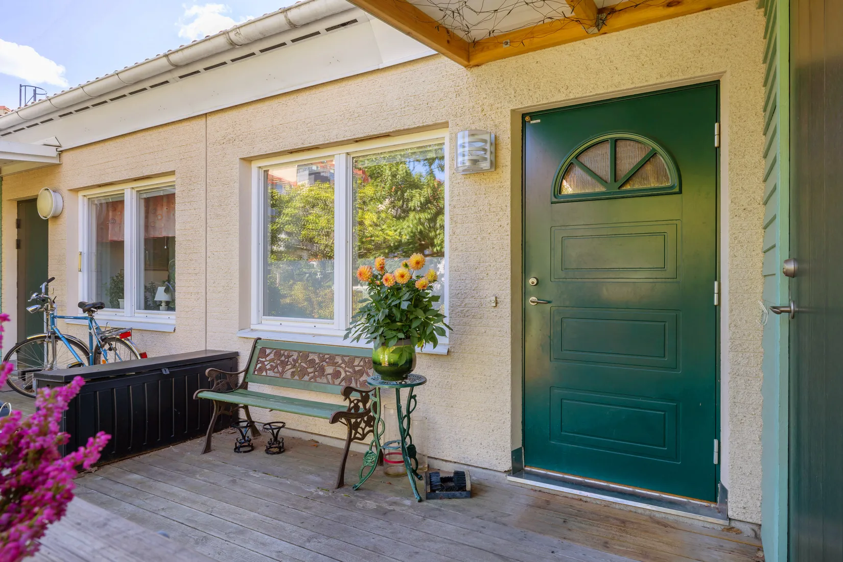 Radhus, Trillans väg 16, Jarlaberg, Nacka