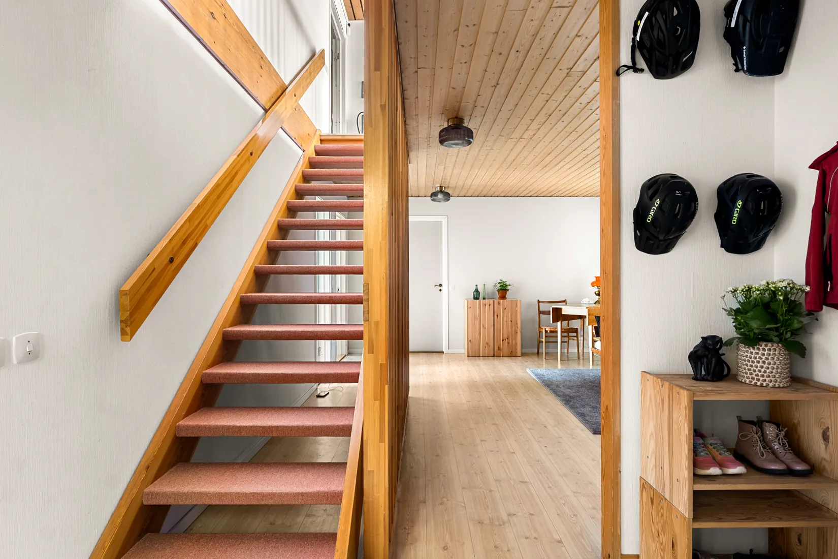 Villa, Skogsslingan 18, Skärholmen, Stockholm