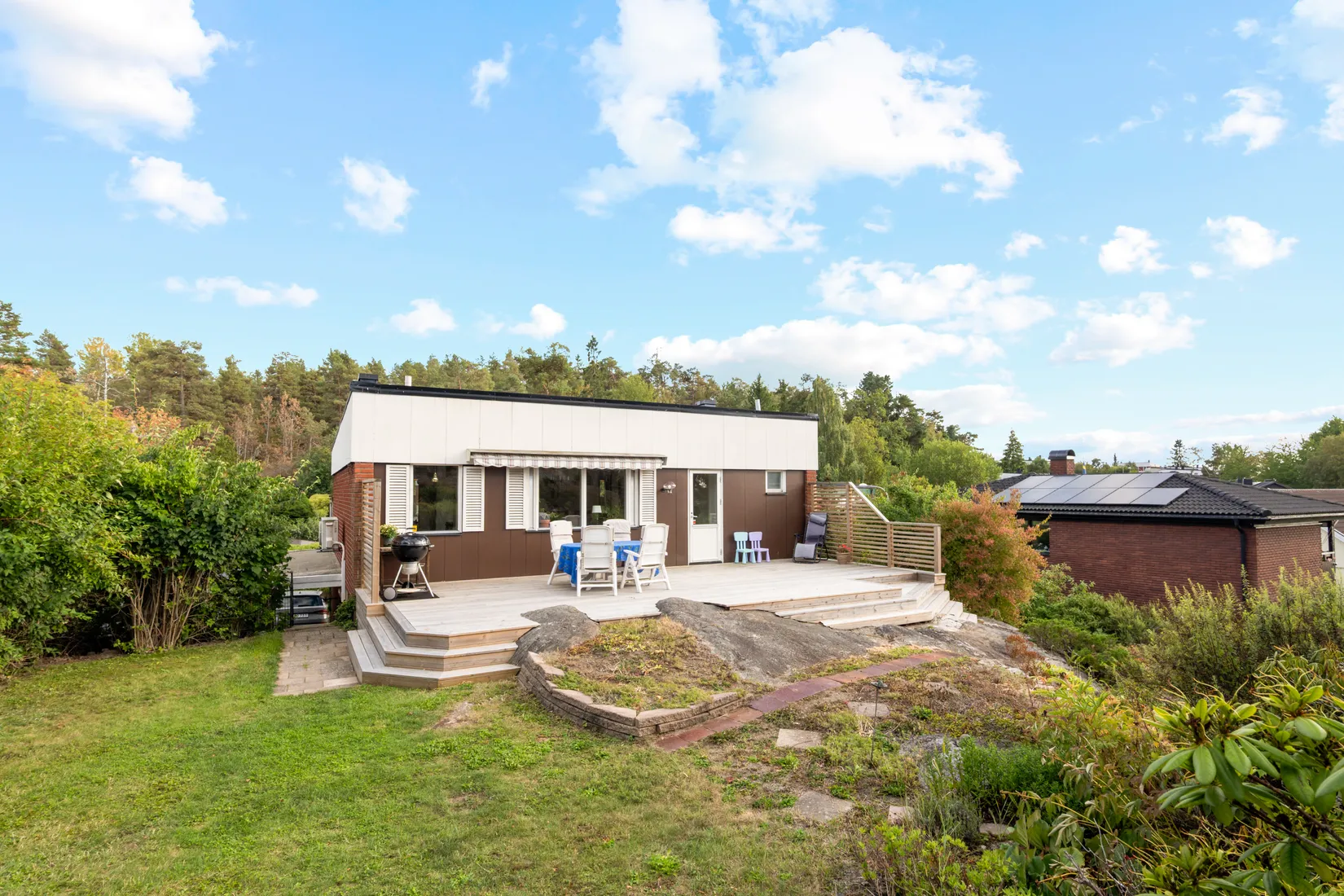Villa, Skogsslingan 18, Skärholmen, Stockholm