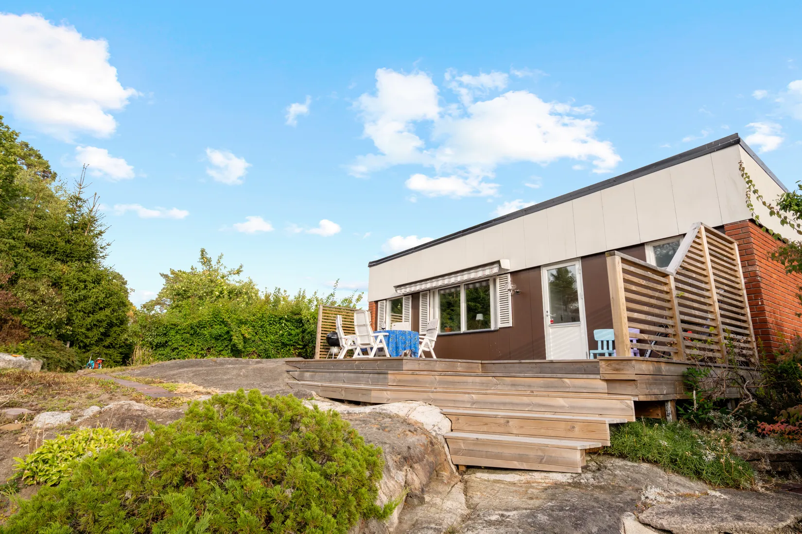 Villa, Skogsslingan 18, Skärholmen, Stockholm
