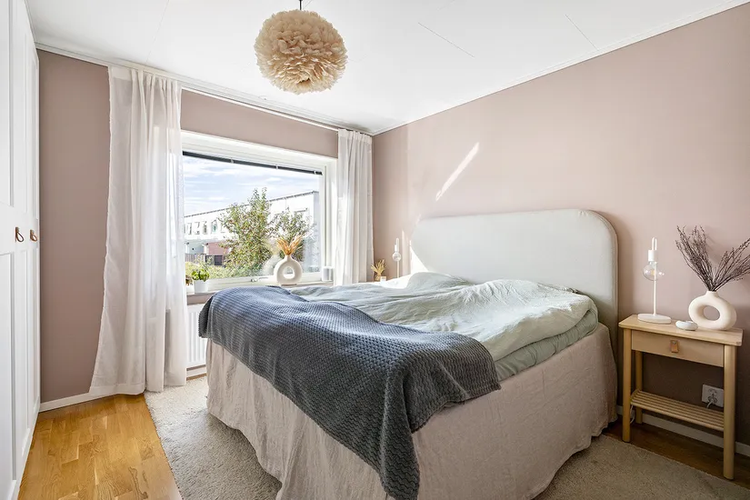 Radhus, Fänriksvägen 31, Barkarbystaden, Järfälla