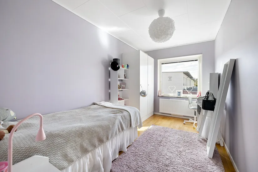 Radhus, Fänriksvägen 31, Barkarbystaden, Järfälla