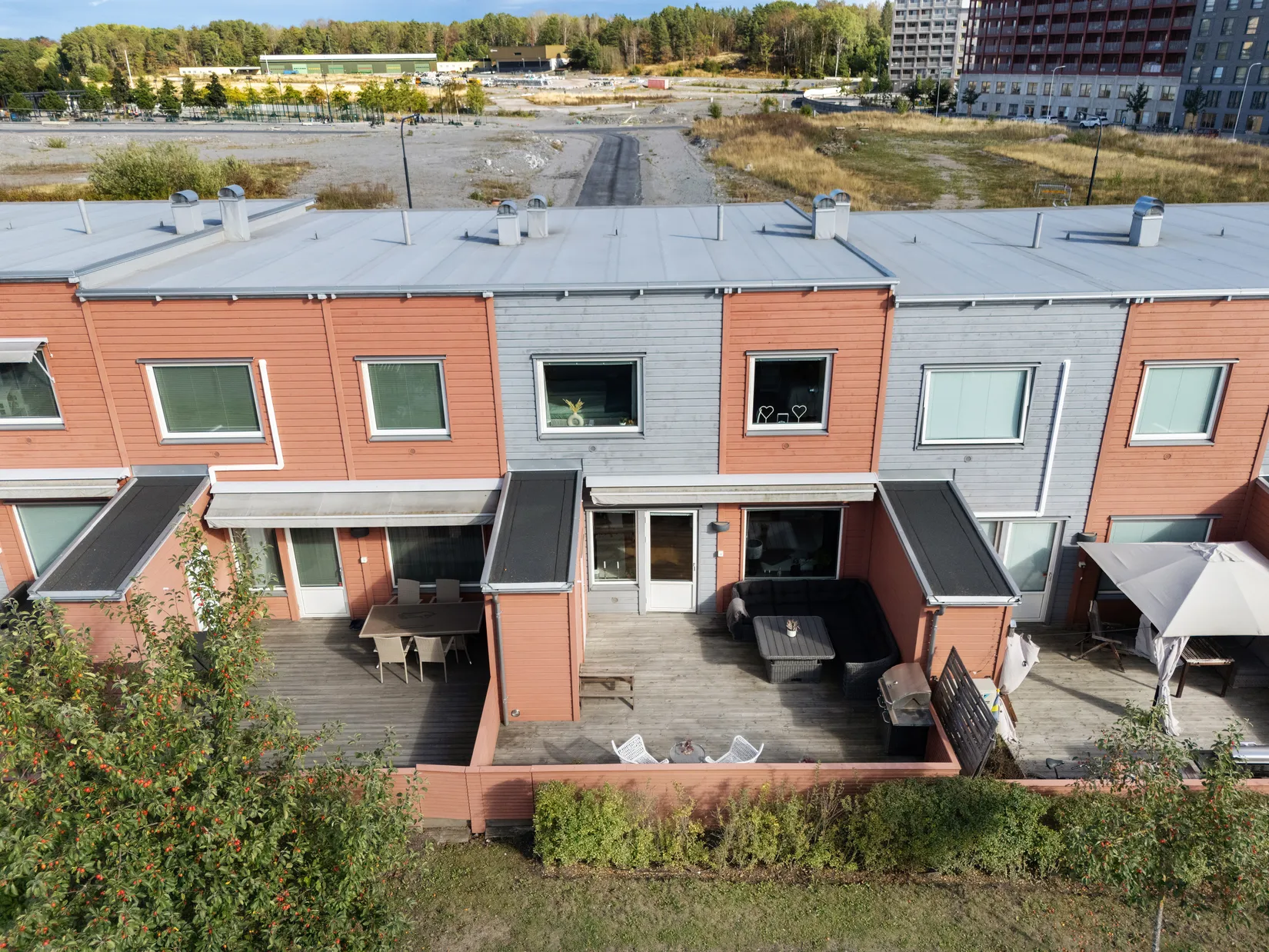 Radhus, Fänriksvägen 31, Barkarbystaden, Järfälla
