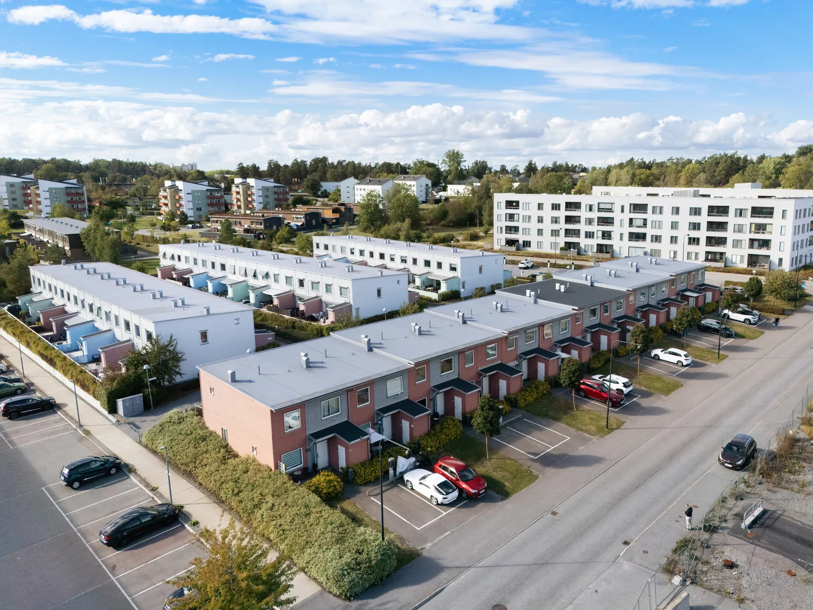 Radhus, Fänriksvägen 31, Barkarbystaden, Järfälla
