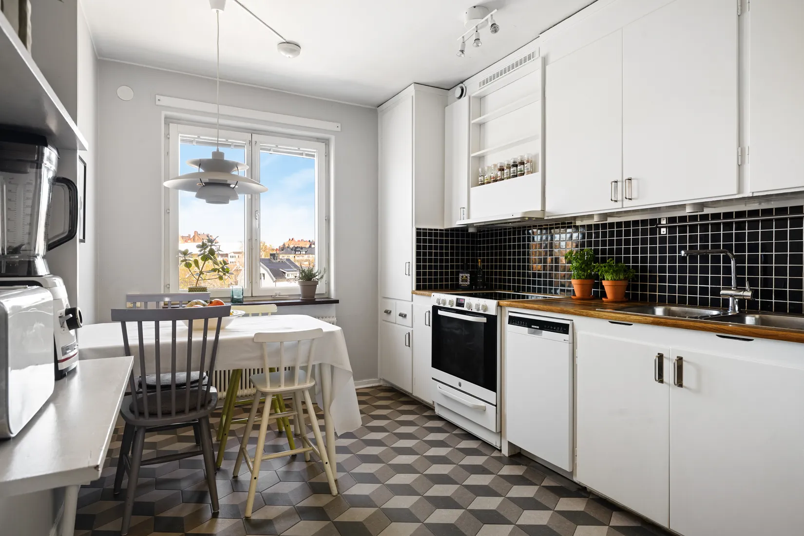 Bostadsrätt, Ekensbergsvägen 67, Råsunda, Solna