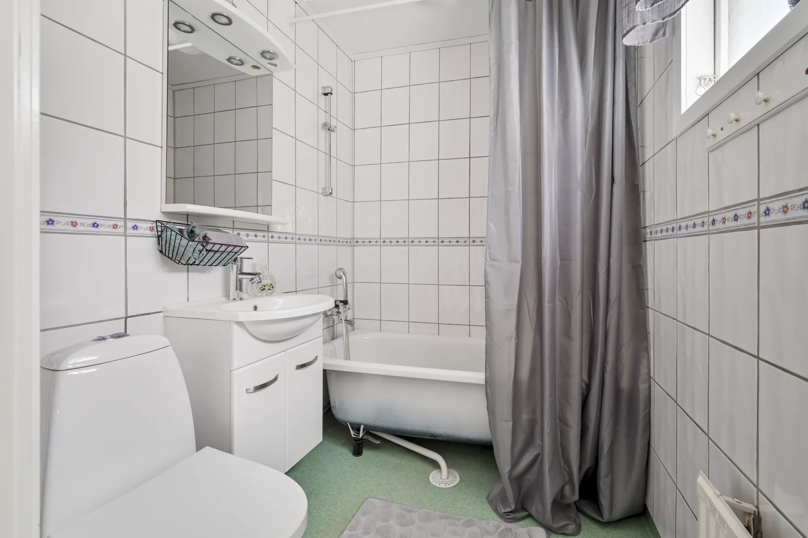 Radhus, Svärmarevägen 20, Fresta, Upplands Väsby