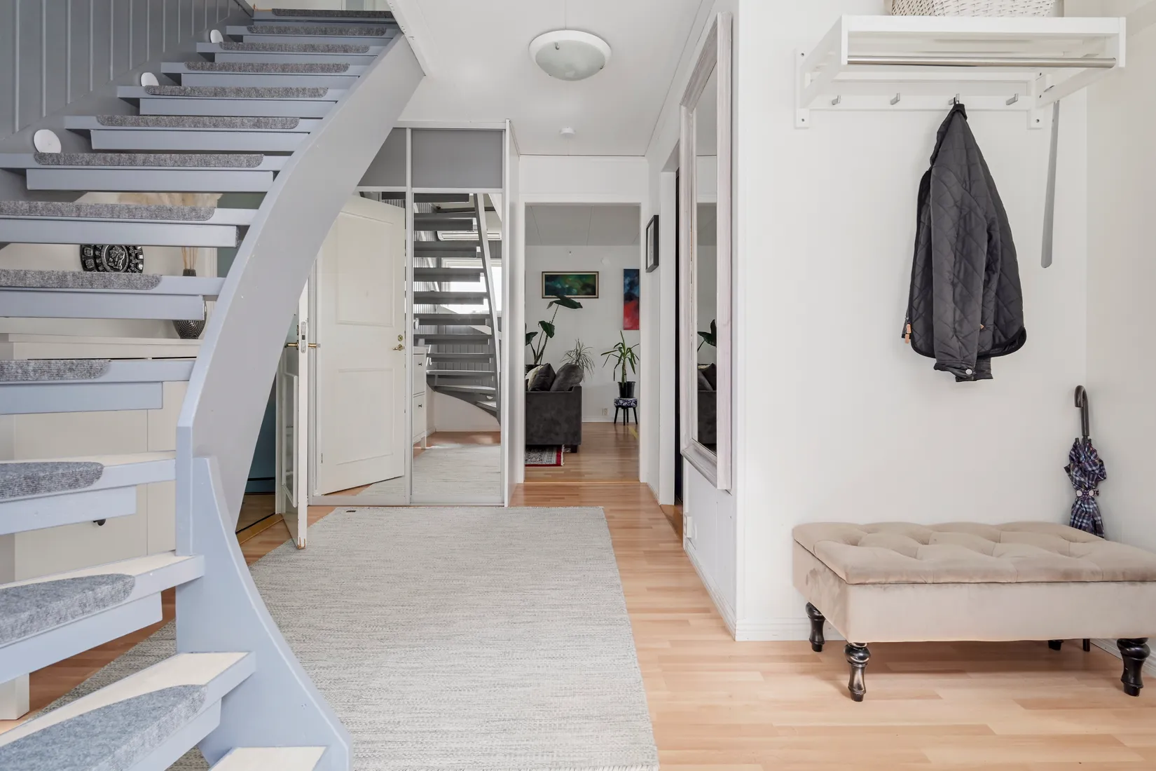Radhus, Svärmarevägen 20, Fresta, Upplands Väsby