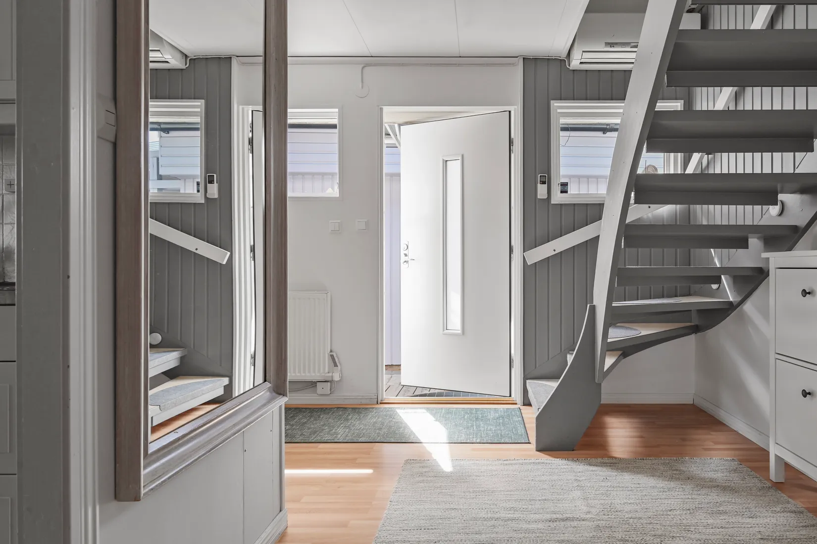 Radhus, Svärmarevägen 20, Fresta, Upplands Väsby