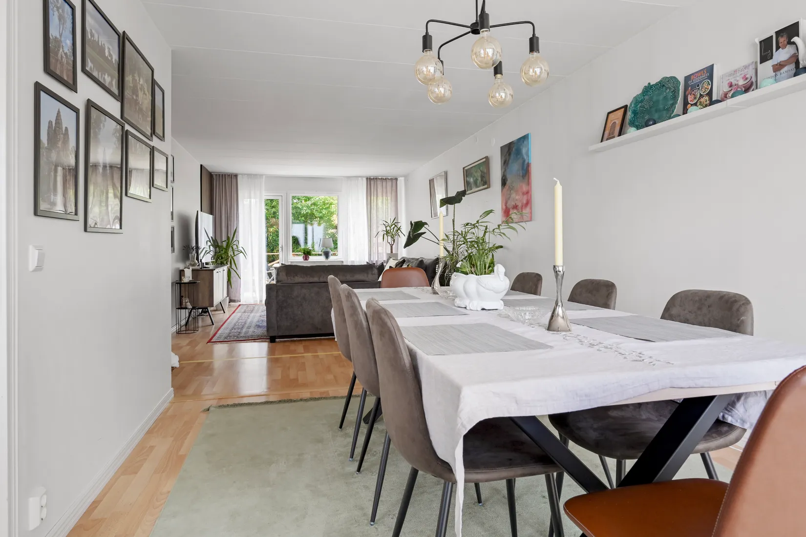 Radhus, Svärmarevägen 20, Fresta, Upplands Väsby