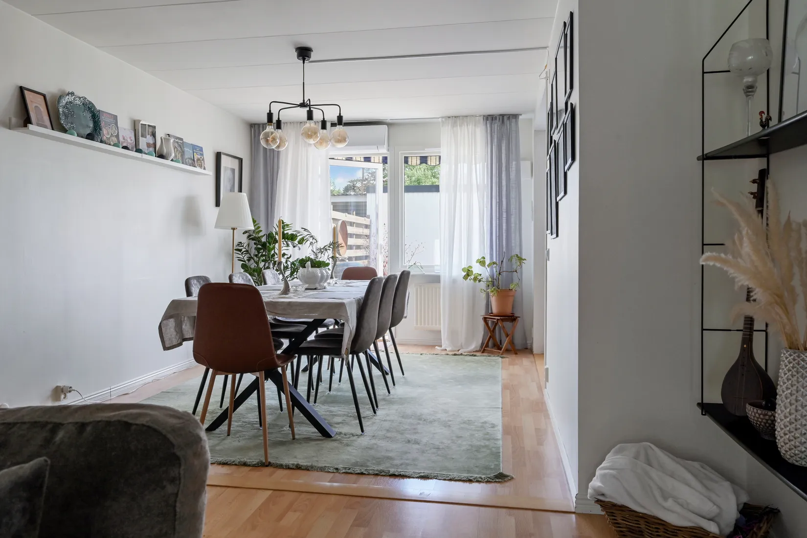 Radhus, Svärmarevägen 20, Fresta, Upplands Väsby