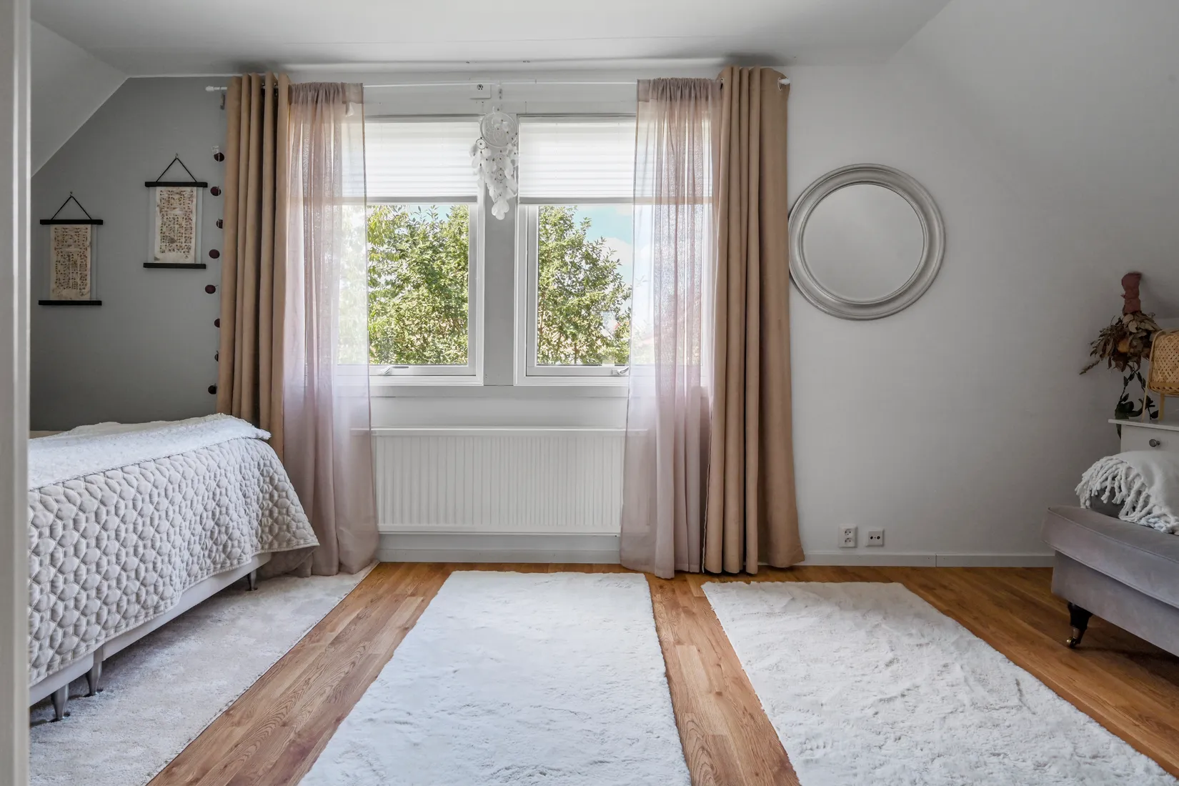 Radhus, Svärmarevägen 20, Fresta, Upplands Väsby