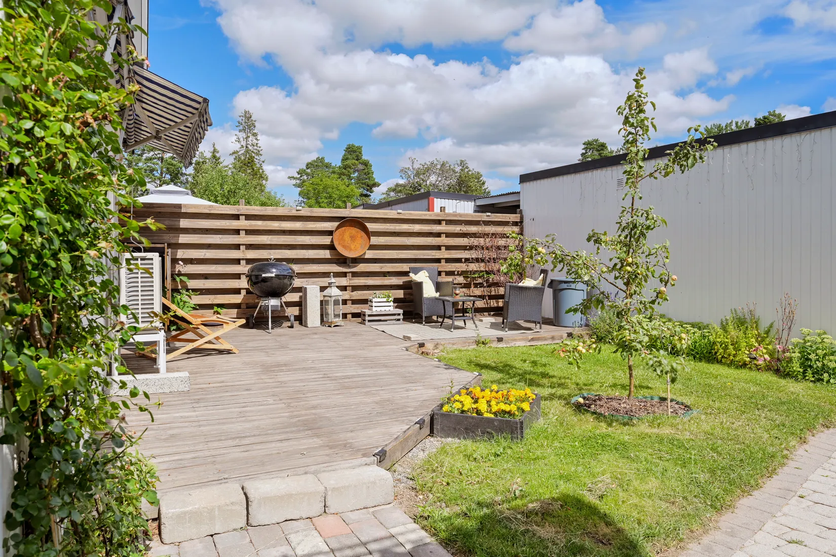 Radhus, Svärmarevägen 20, Fresta, Upplands Väsby