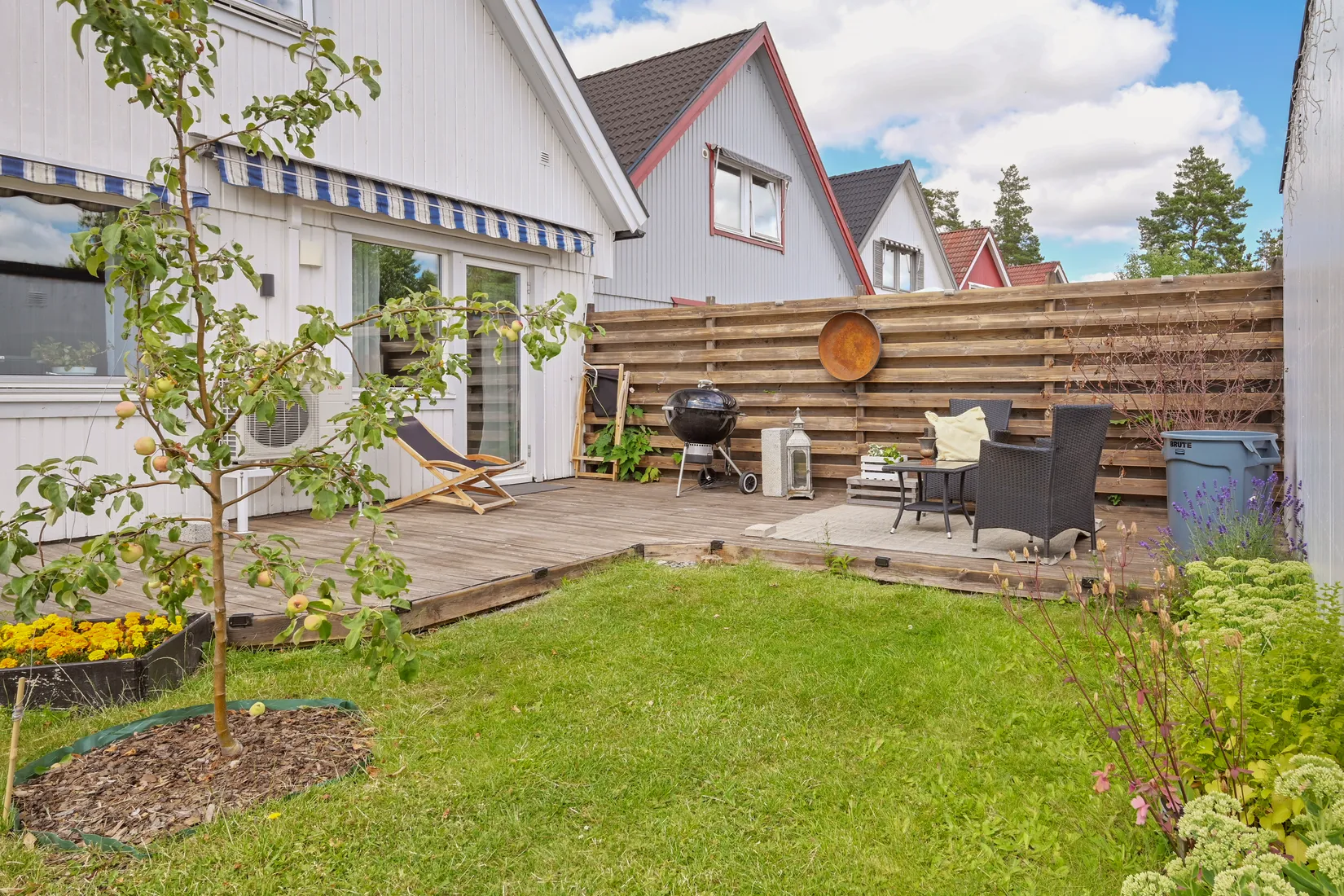 Radhus, Svärmarevägen 20, Fresta, Upplands Väsby