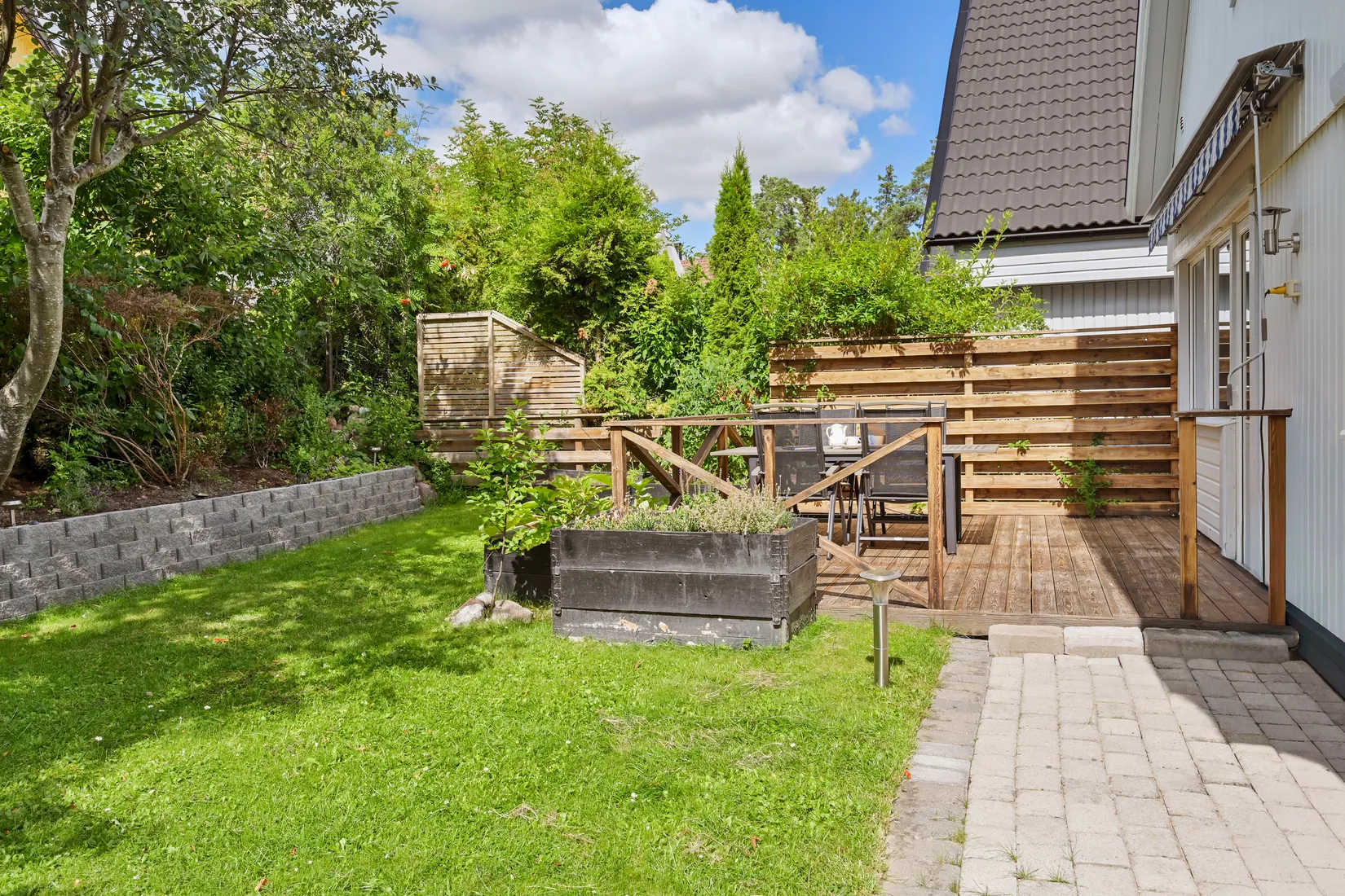 Radhus, Svärmarevägen 20, Fresta, Upplands Väsby