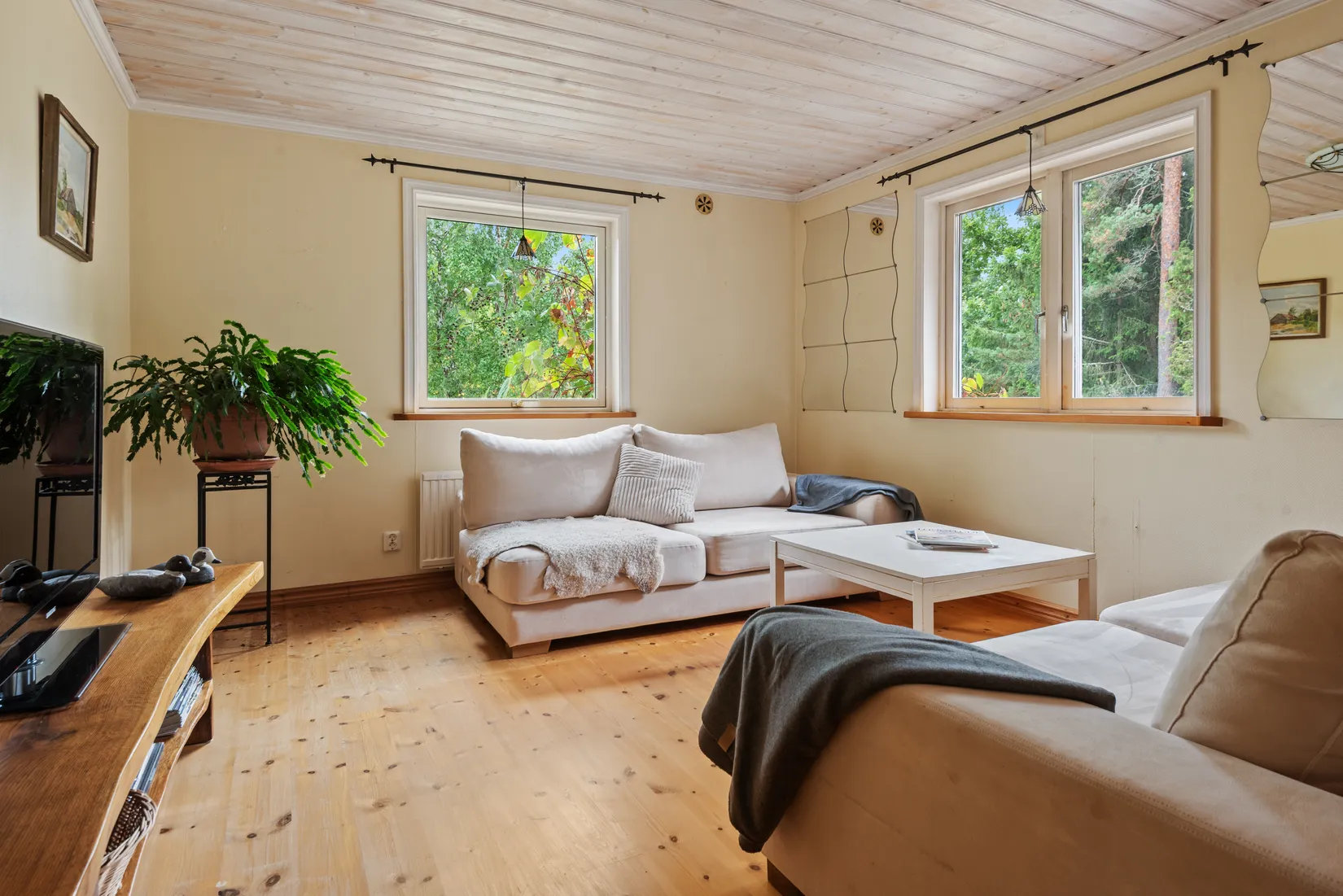 Villa, Runmarö Södersunda 220 och Runmarö Södersunda 216, Runmarö, Värmdö