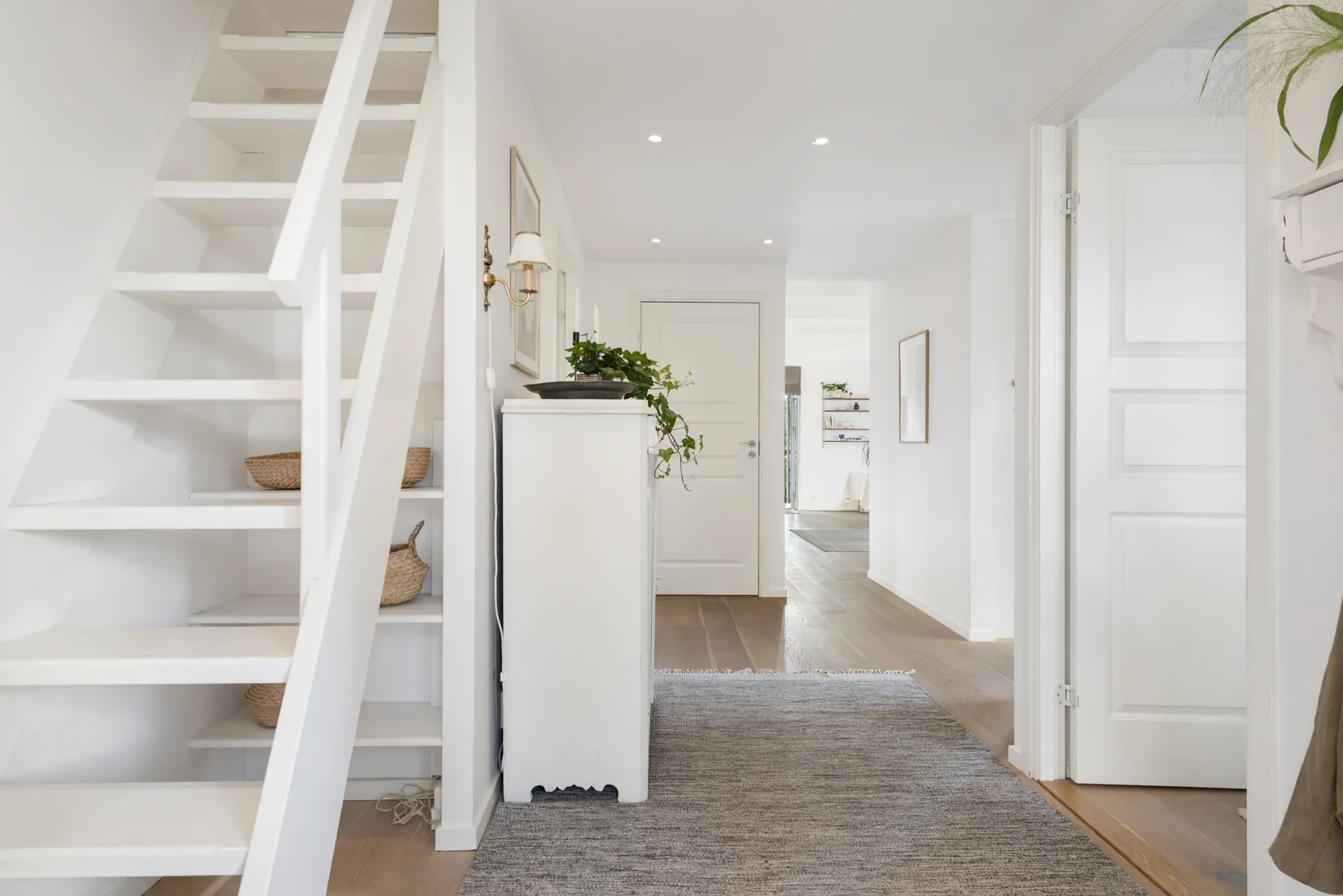 Villa, Lahällsvägen 29, Lahäll, Täby