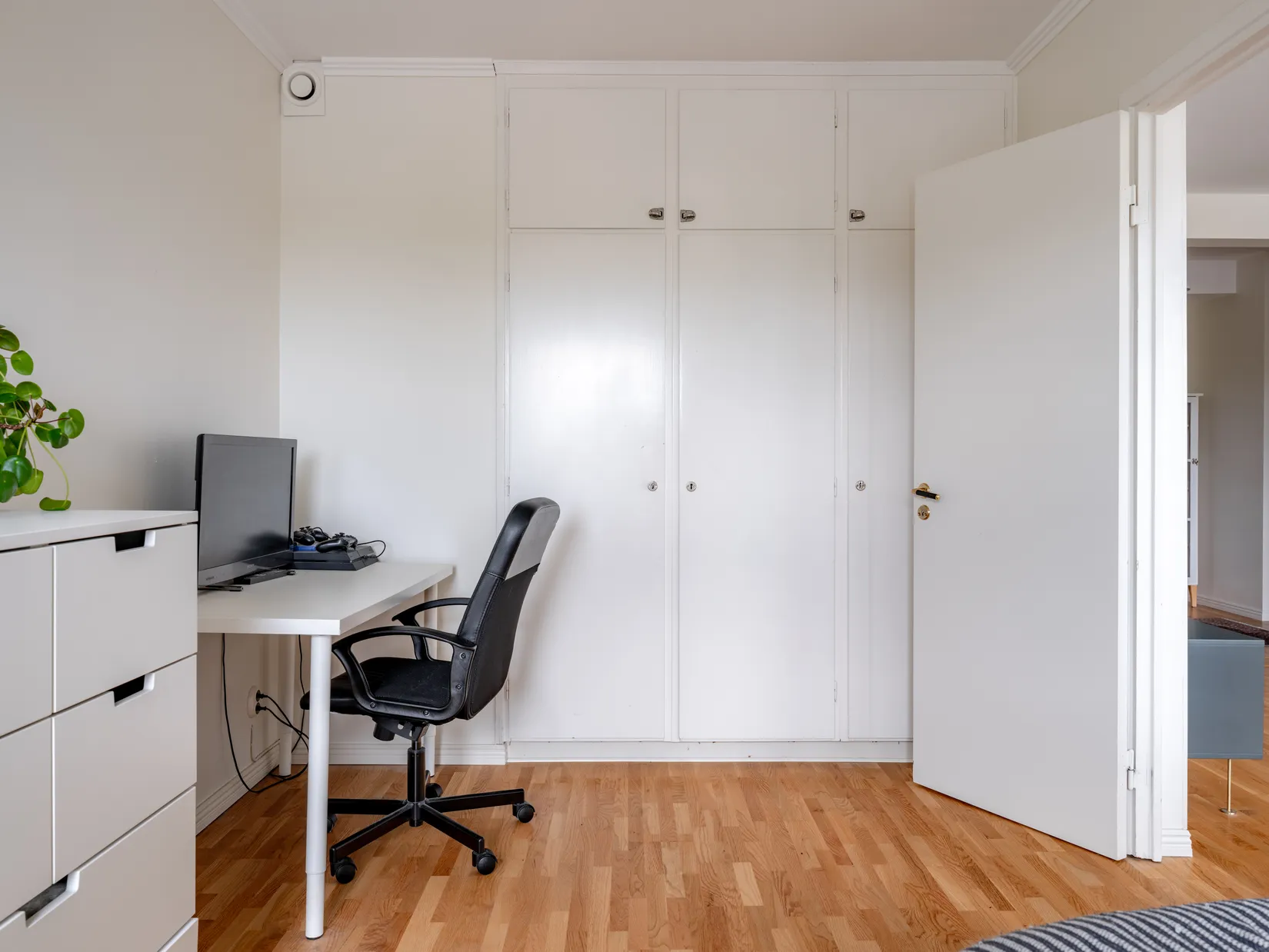 Bostadsrätt, Eskadervägen 12, 2 tr, Näsbypark, Täby