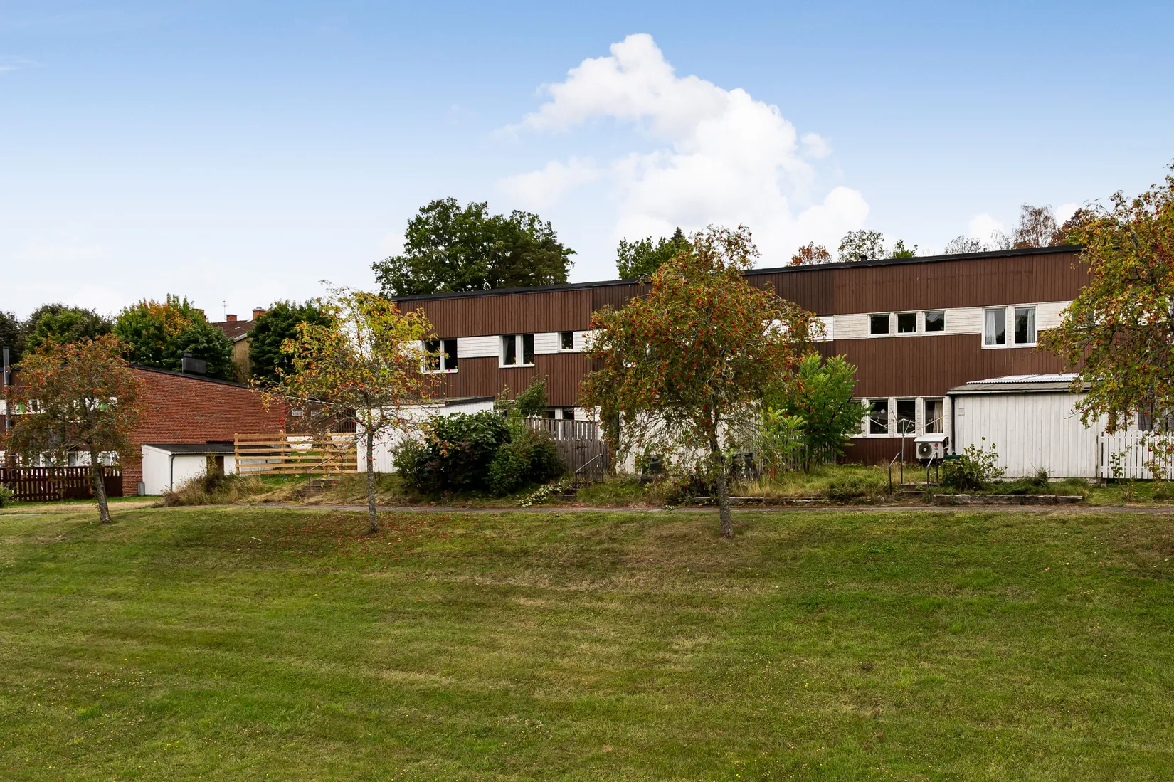 Radhus, Källvägen 30, Sparreholm, Flen