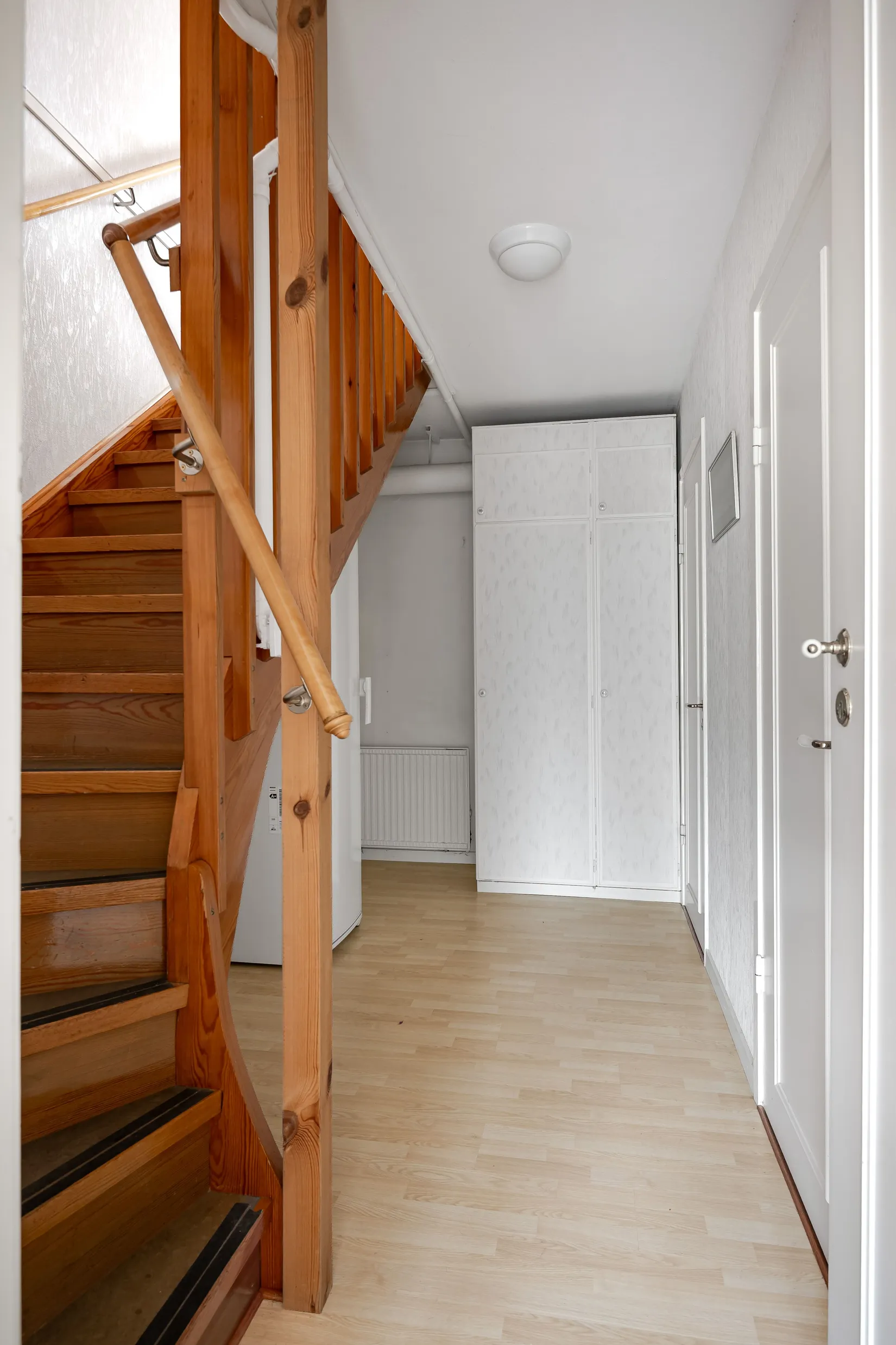 Radhus, Källvägen 30, Sparreholm, Flen
