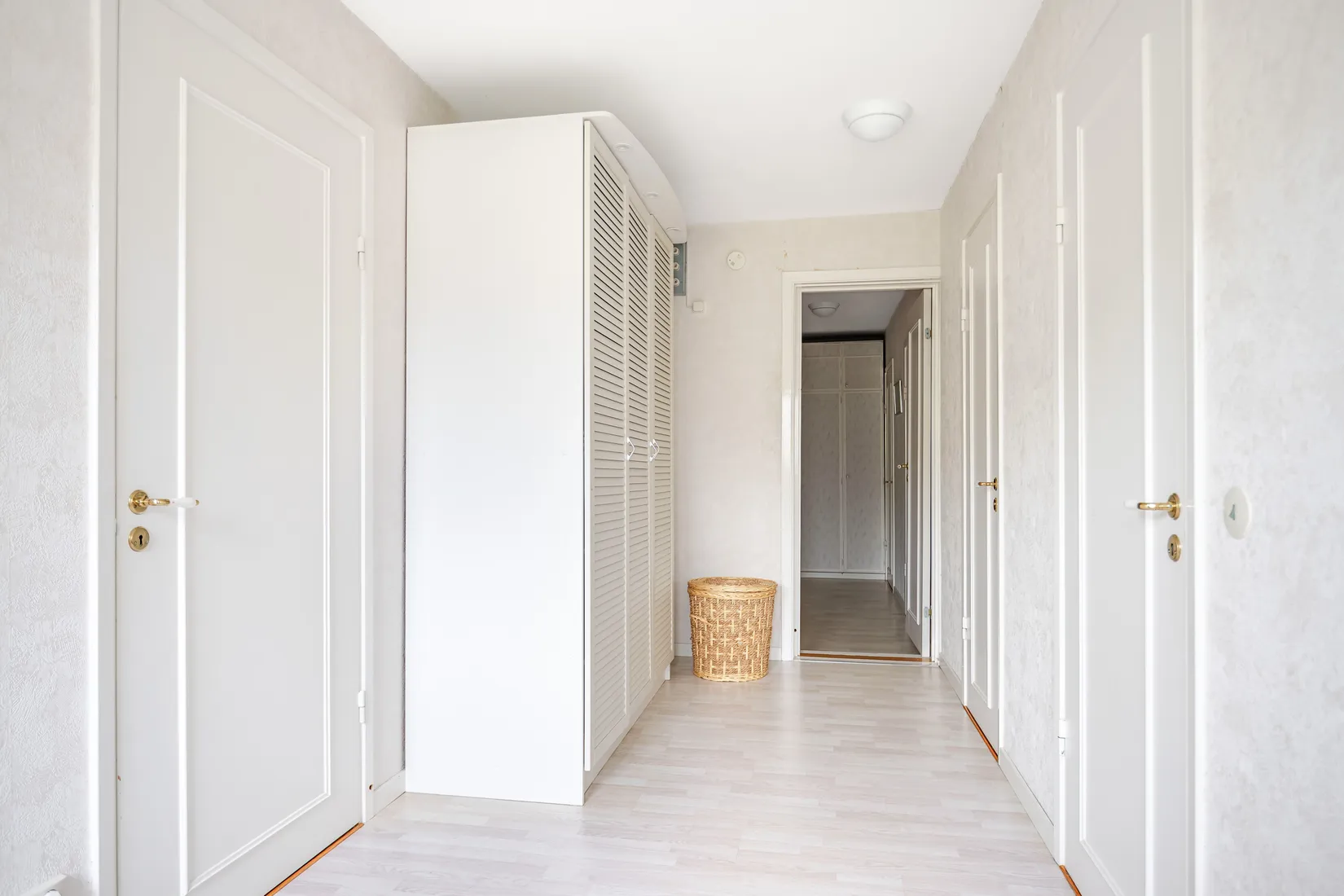Radhus, Källvägen 30, Sparreholm, Flen