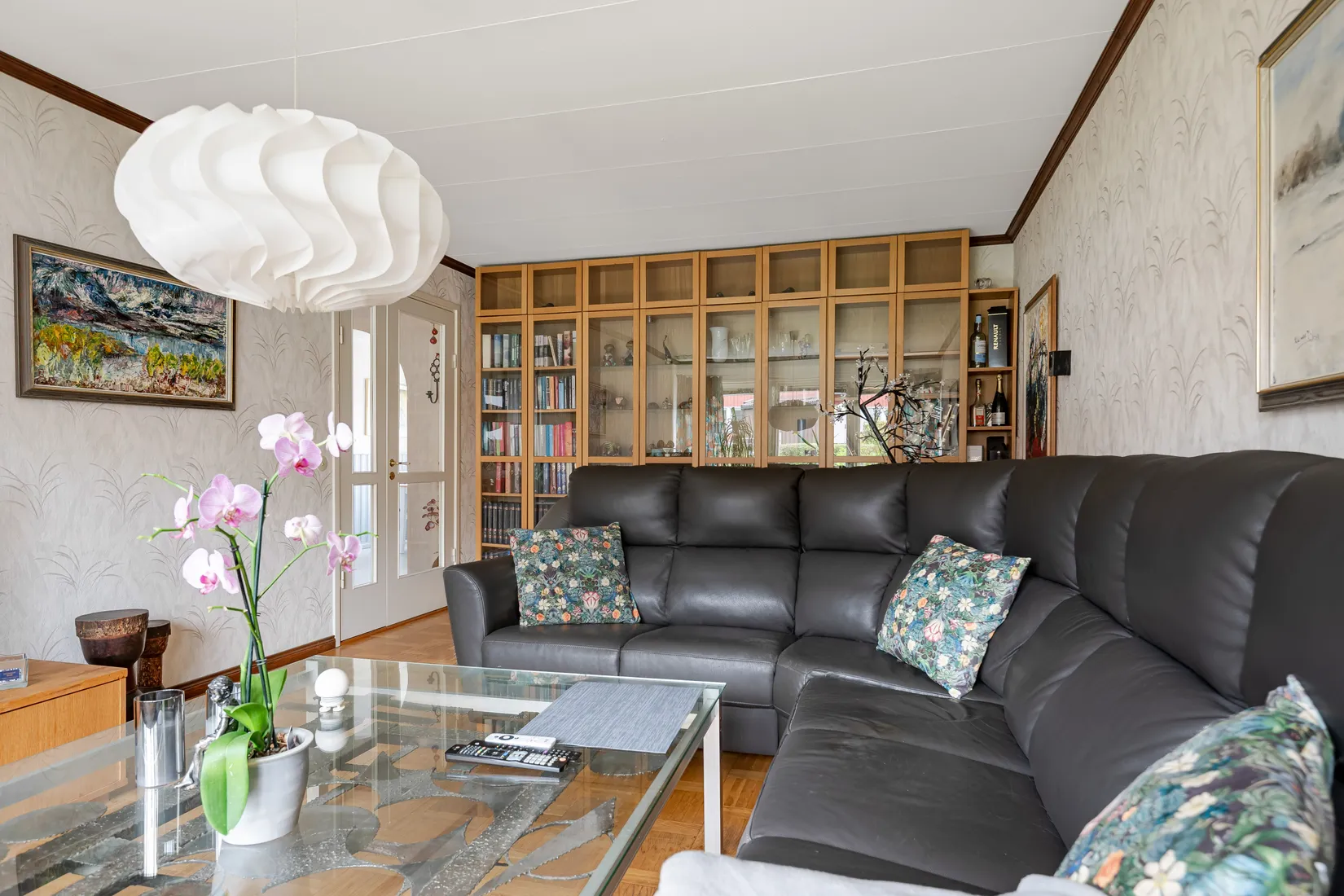 Radhus, Källvägen 30, Sparreholm, Flen
