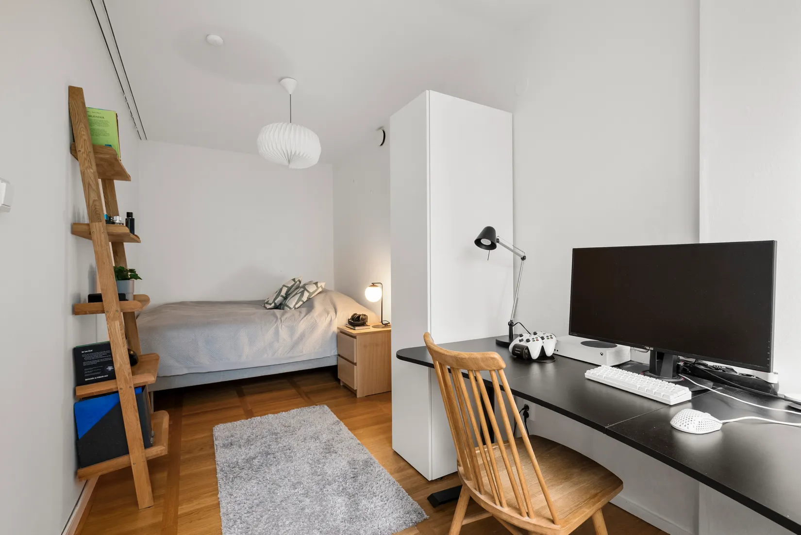 Radhus, Bollnäsbacken 40, Vällingbyhöjden, Stockholm